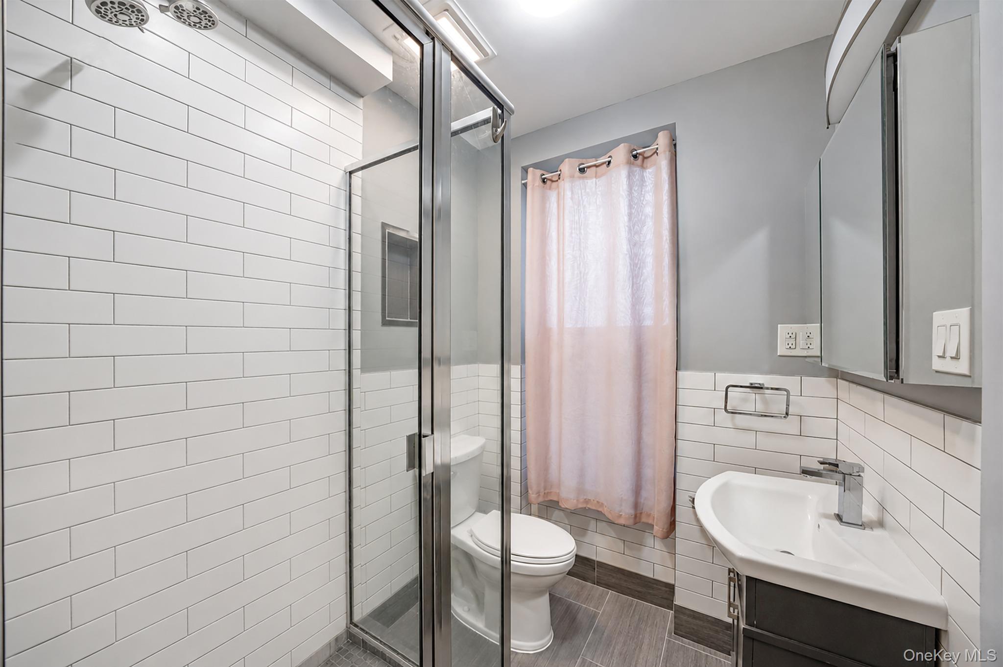 76 Rockaway Avenue Property Photo 15