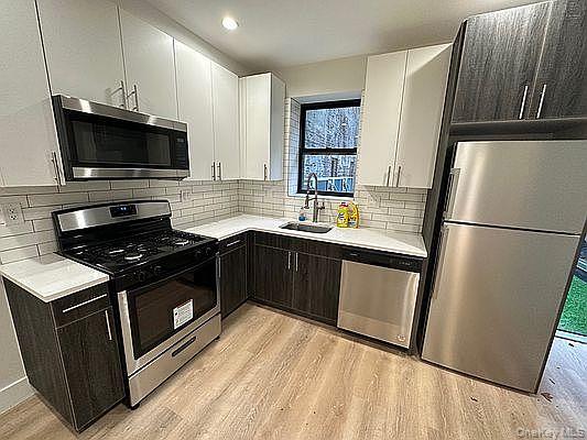 76 Rockaway Avenue Property Photo 20