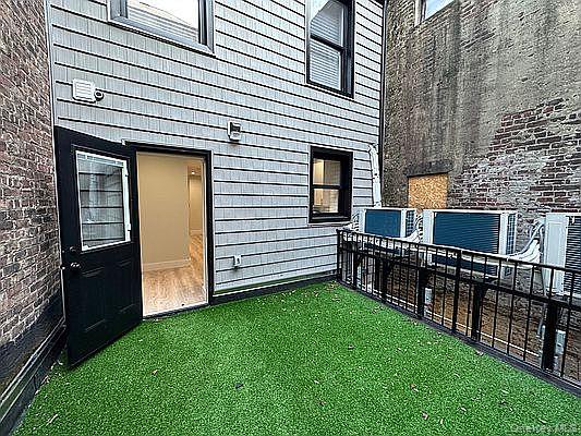 76 Rockaway Avenue Property Photo 23