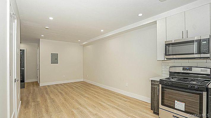76 Rockaway Avenue Property Photo 45