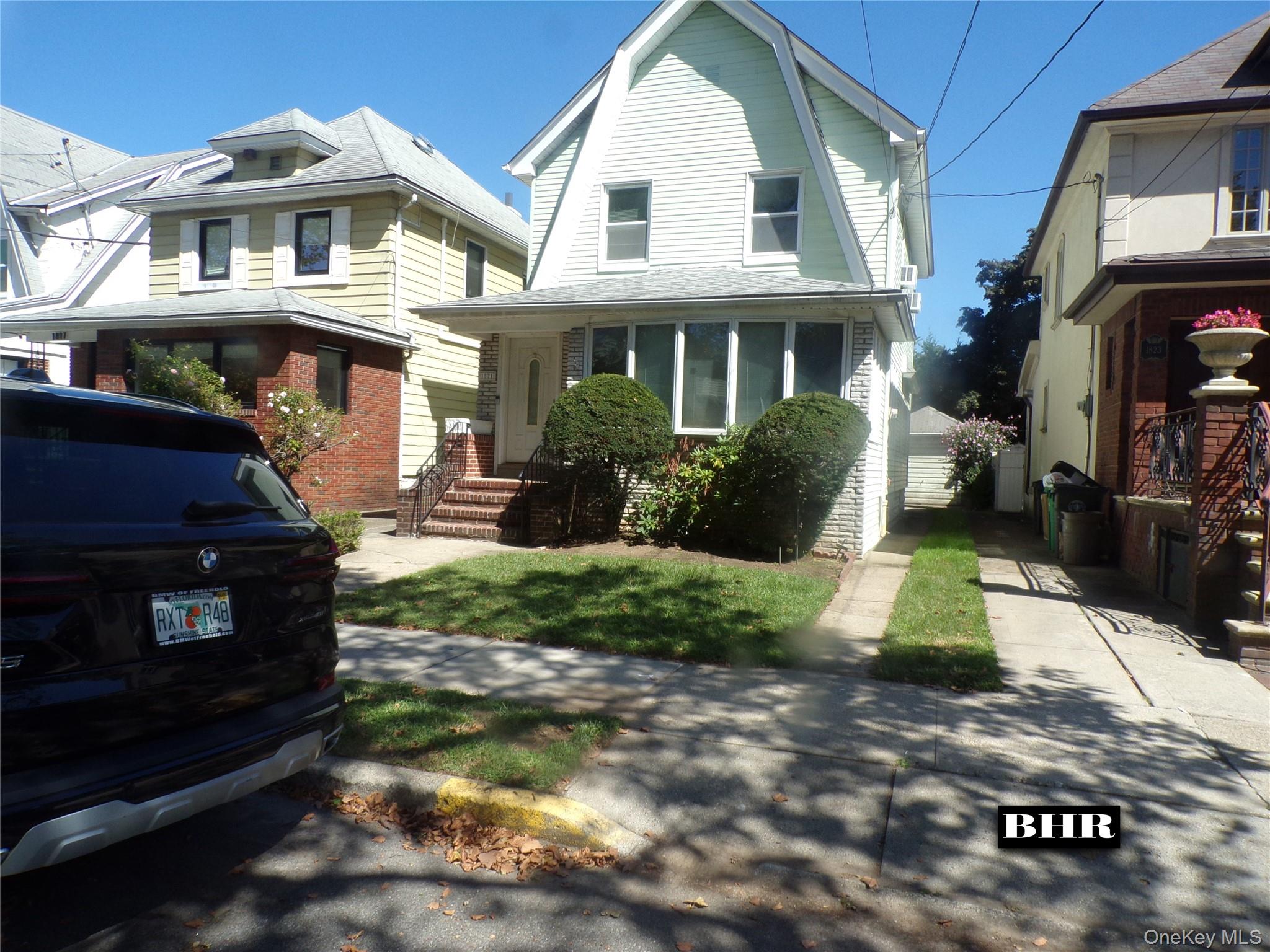 1821 E 27th Street Property Photo 2