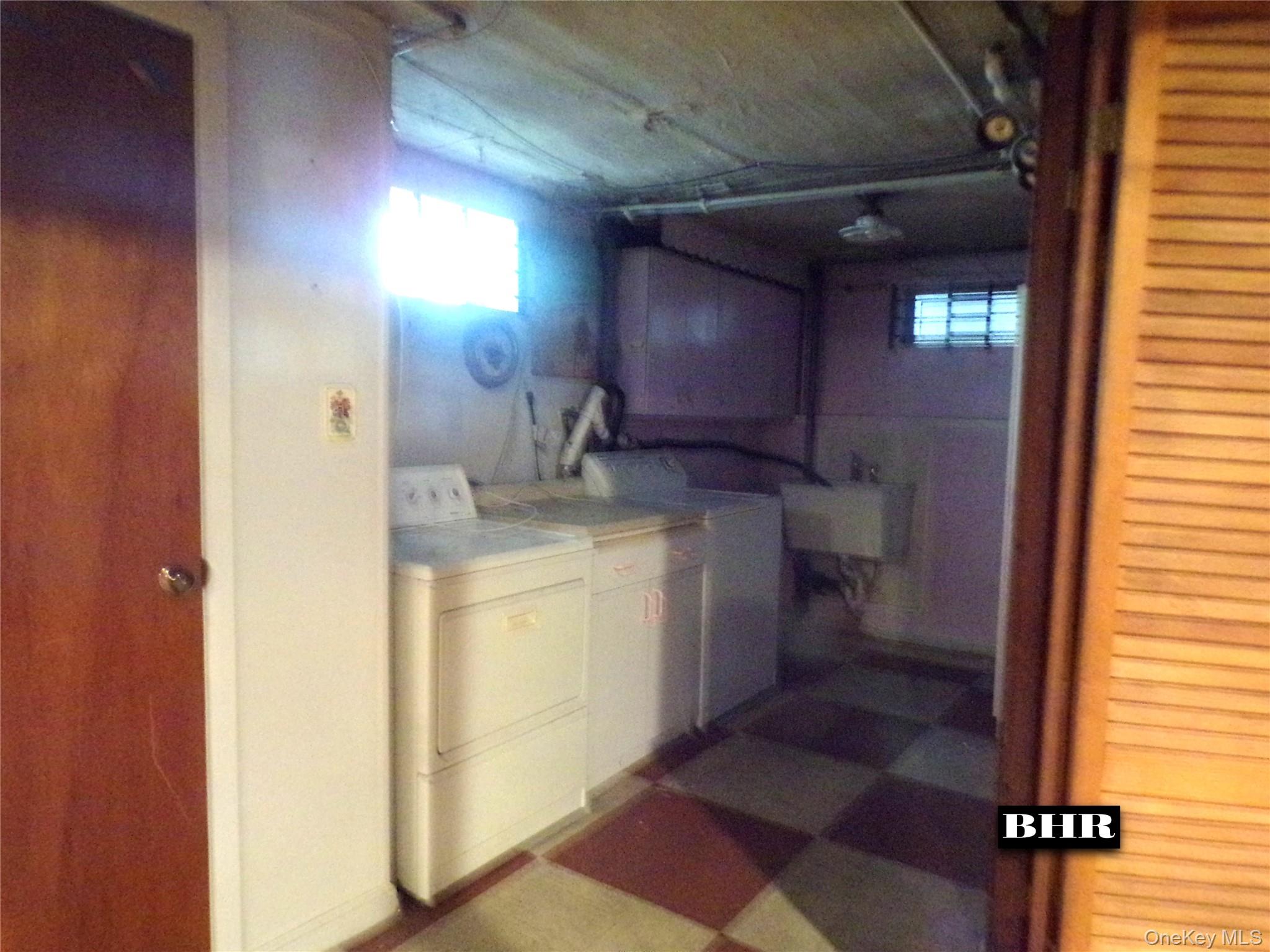 1821 E 27th Street Property Photo 13