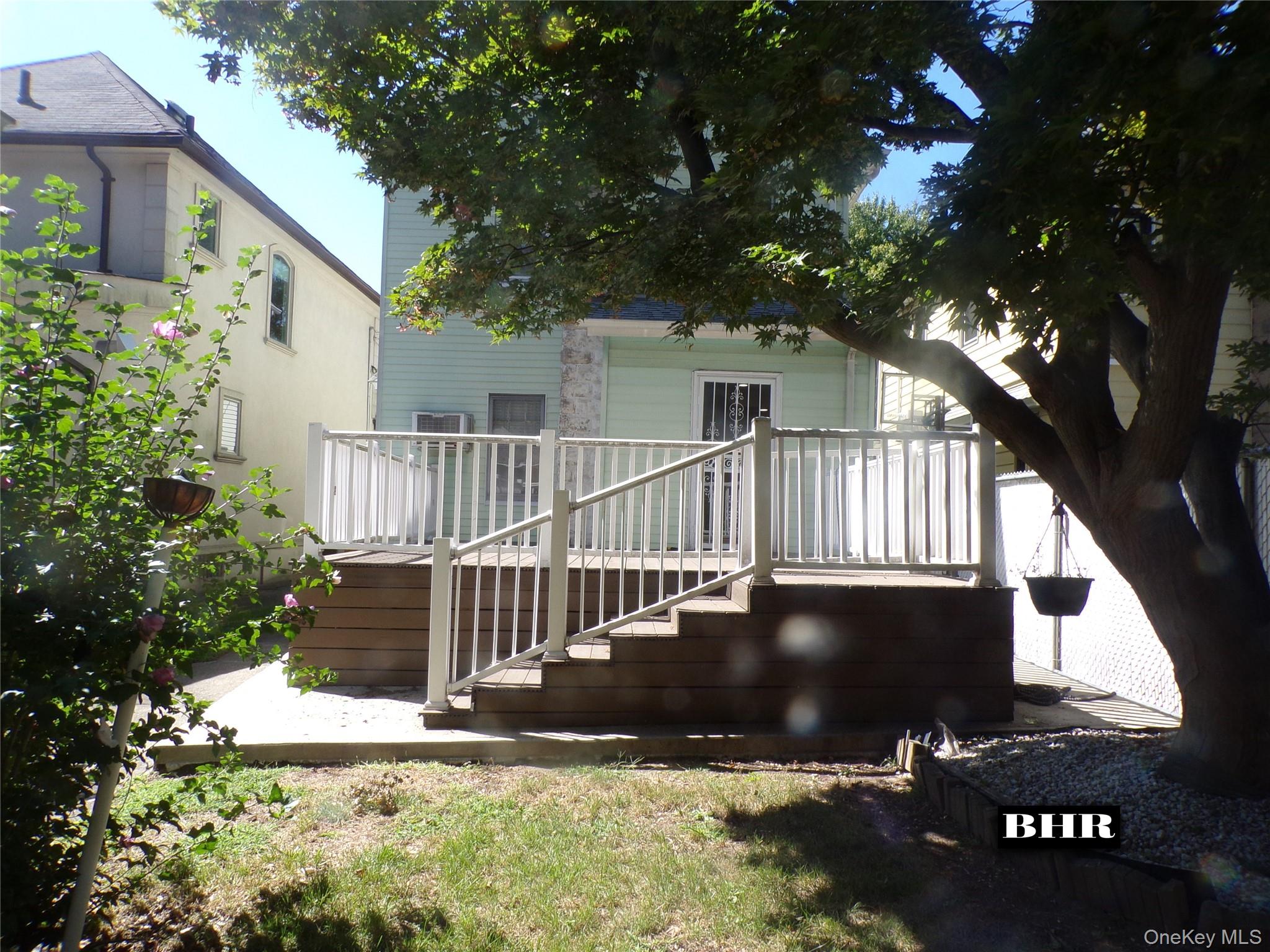 1821 E 27th Street Property Photo 20