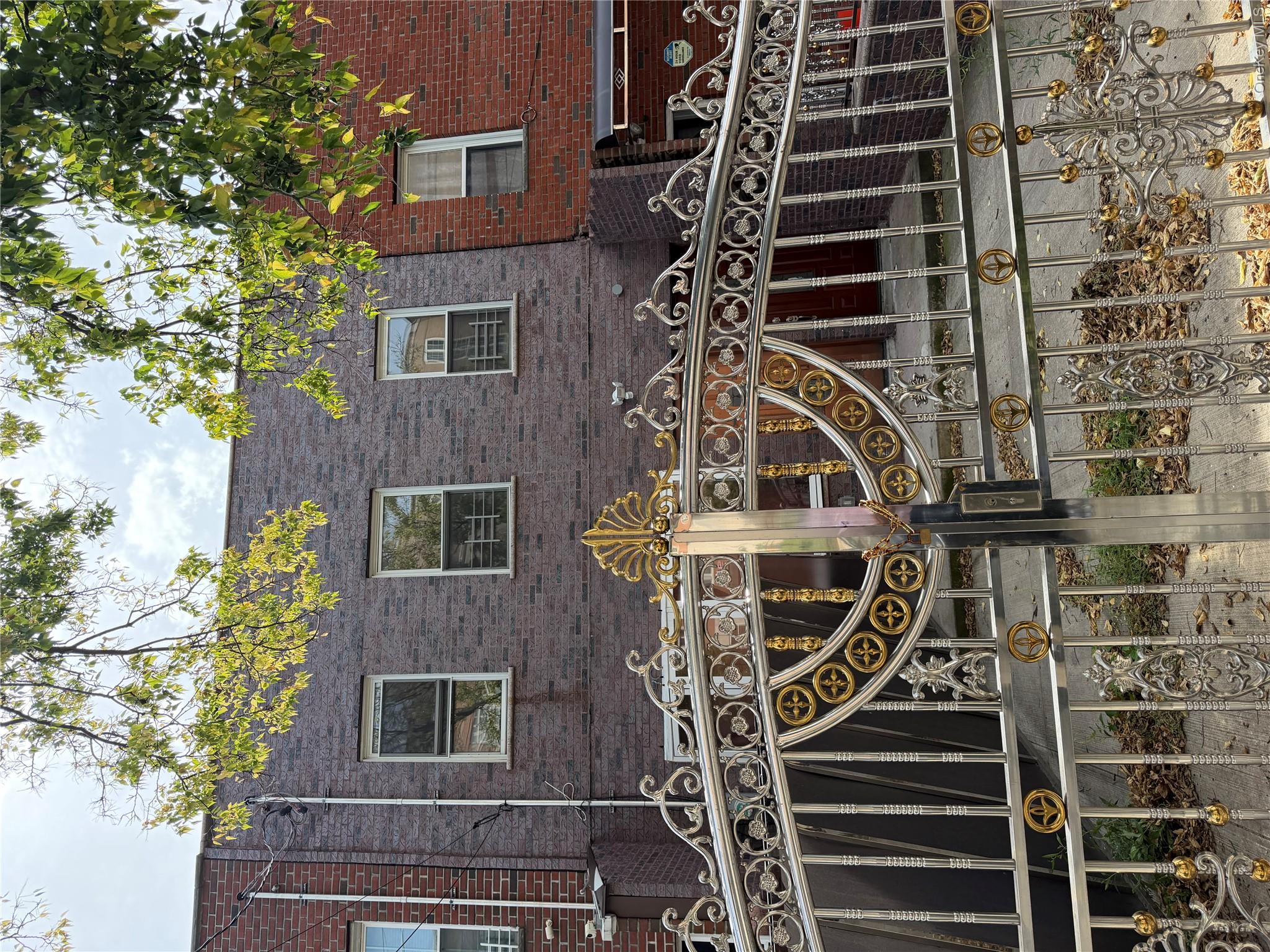 2356 Waterbury Avenue Property Photo 1