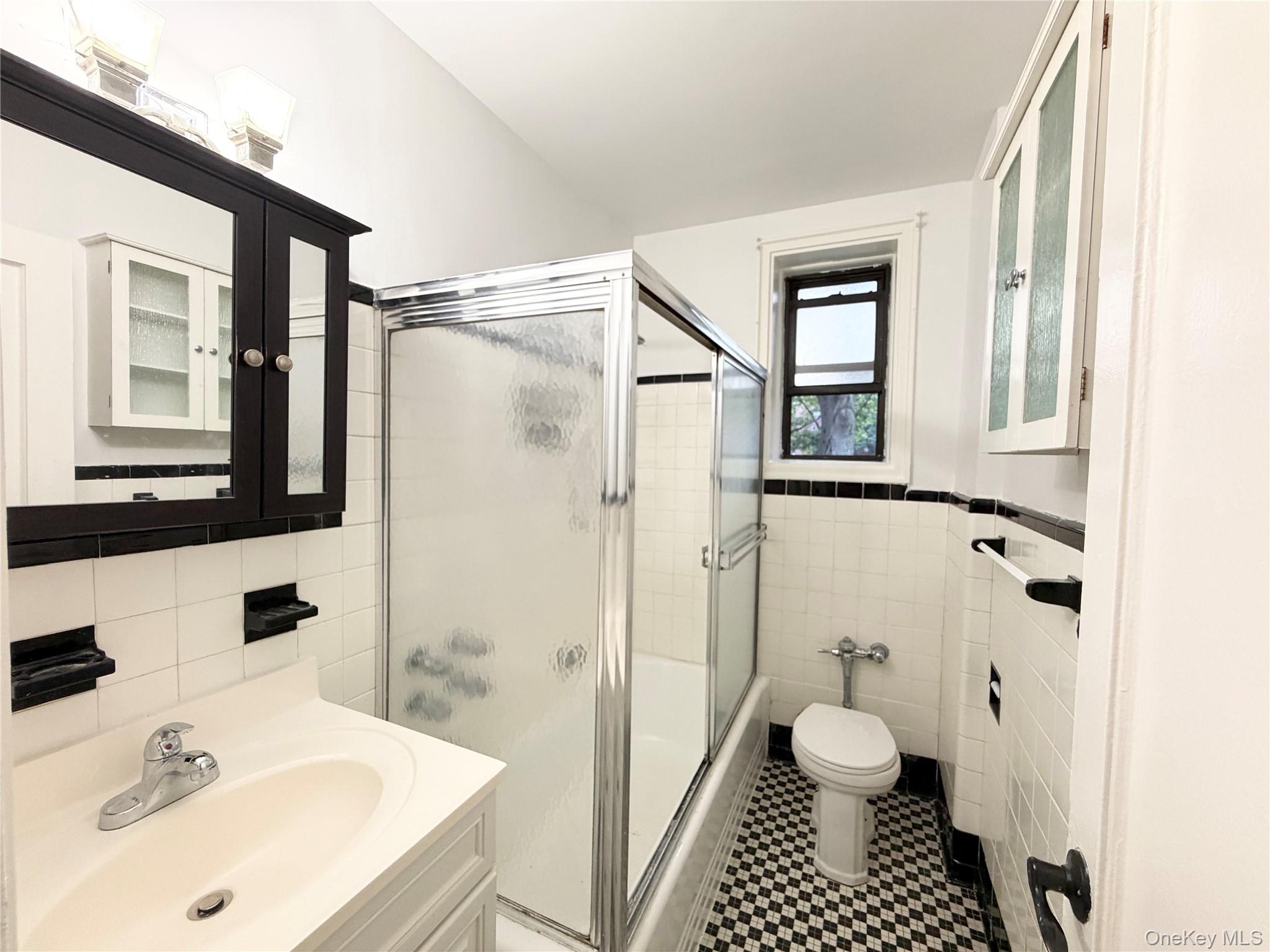 412c Larchmont Acres West 2c Property Photo 9