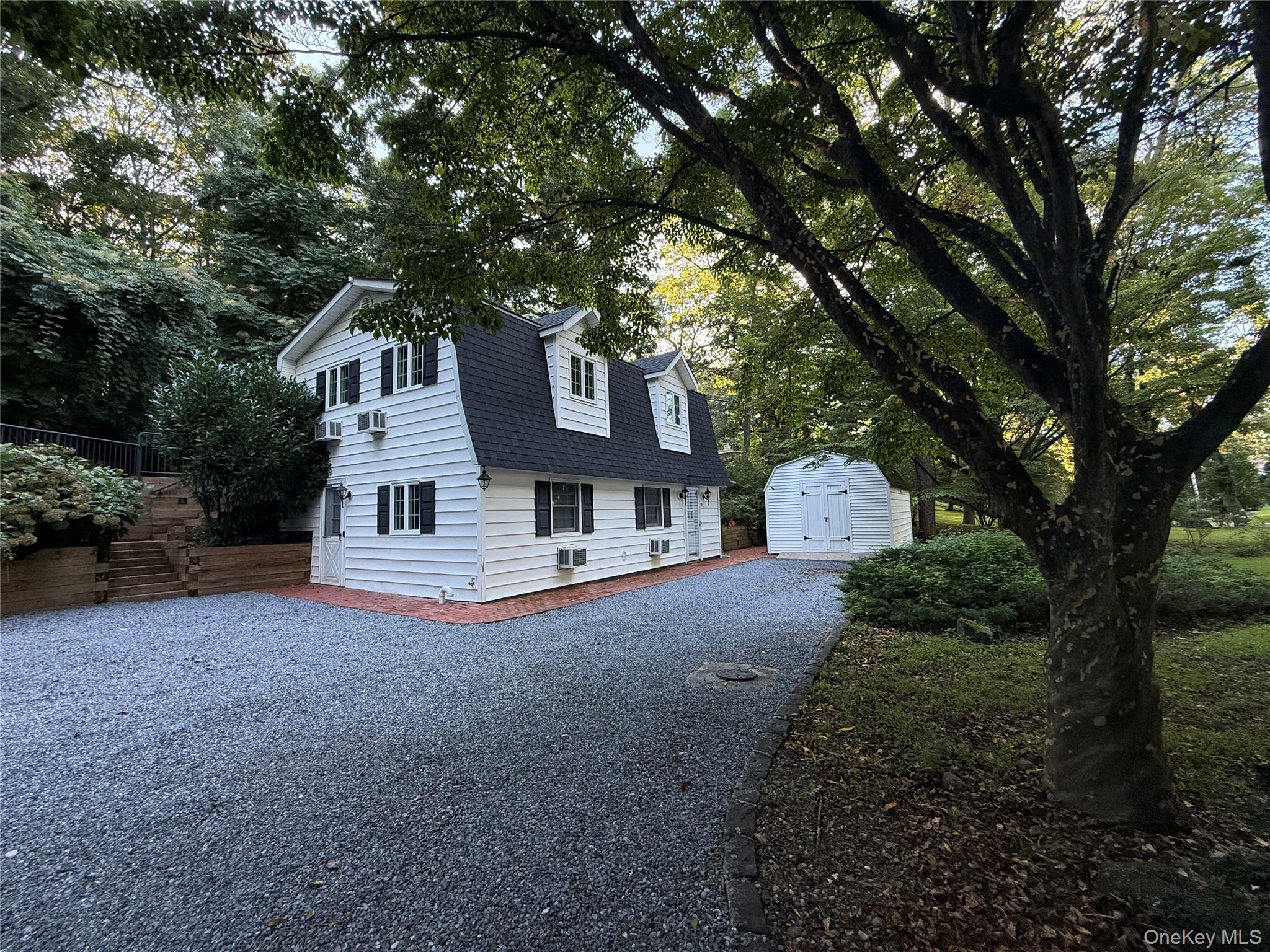 70 Rinaldo Road Property Photo 2