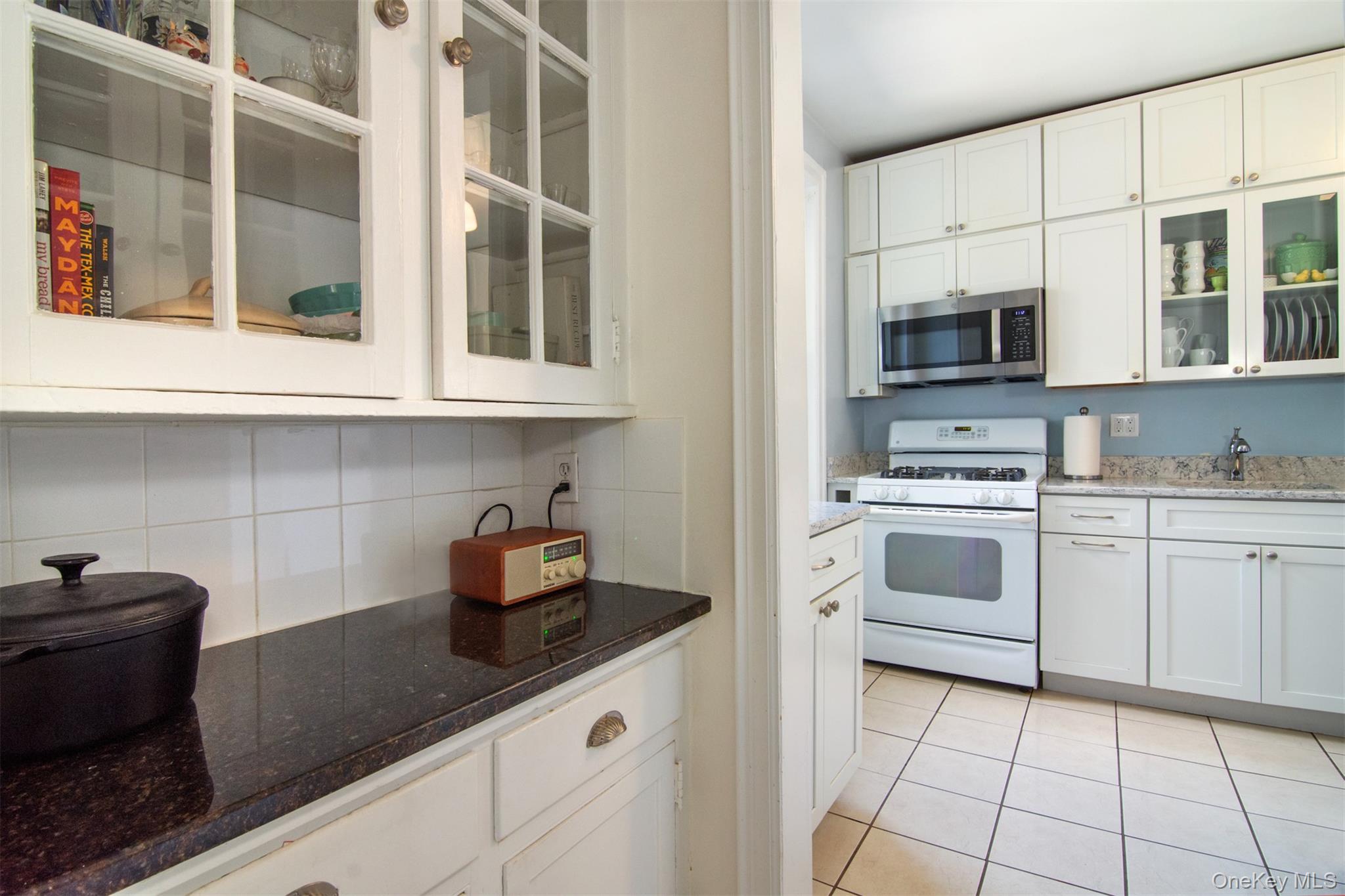 1 Park Lane 3a Property Photo 10