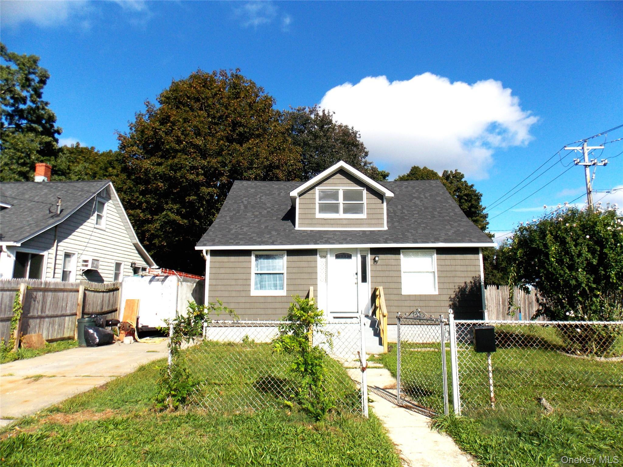 173 Ferndale Boulevard Property Photo 1