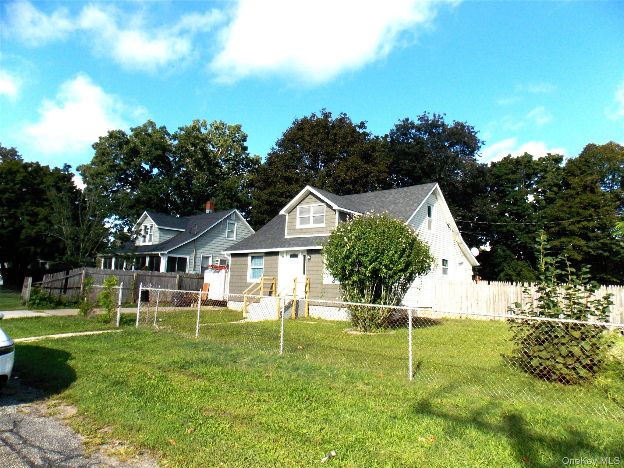 173 Ferndale Boulevard Property Photo 2