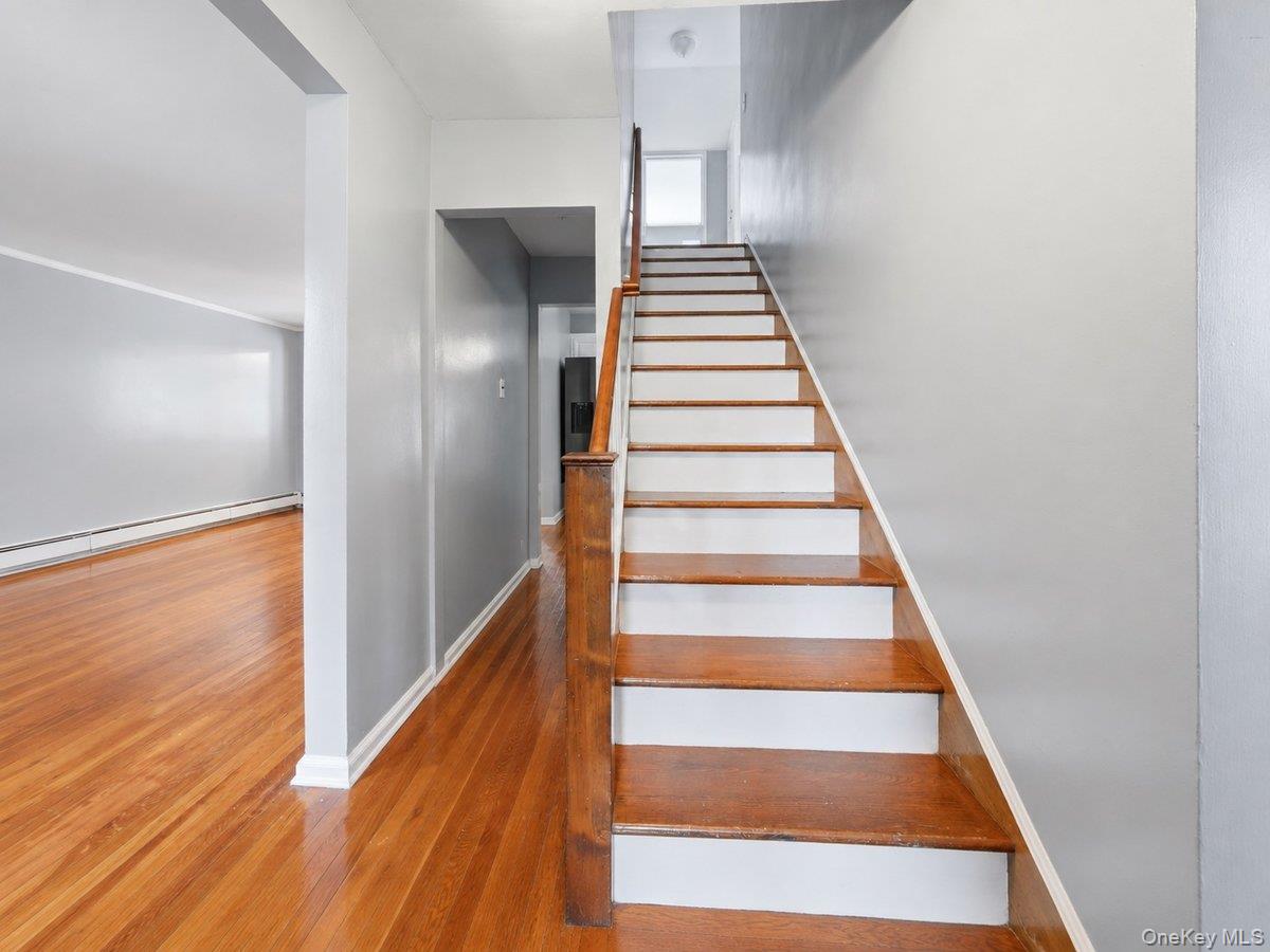 140 Whitman Road Property Photo 2