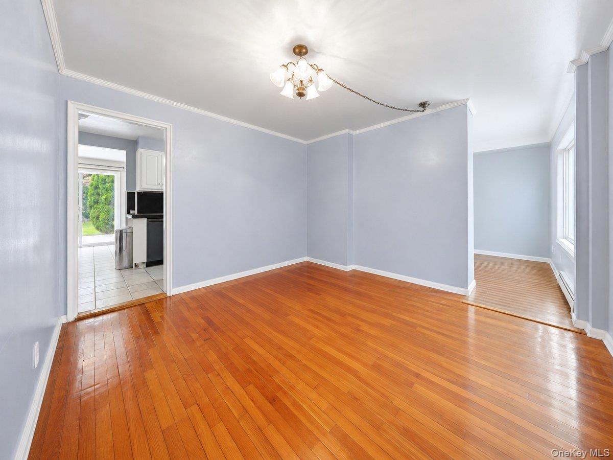 140 Whitman Road Property Photo 4