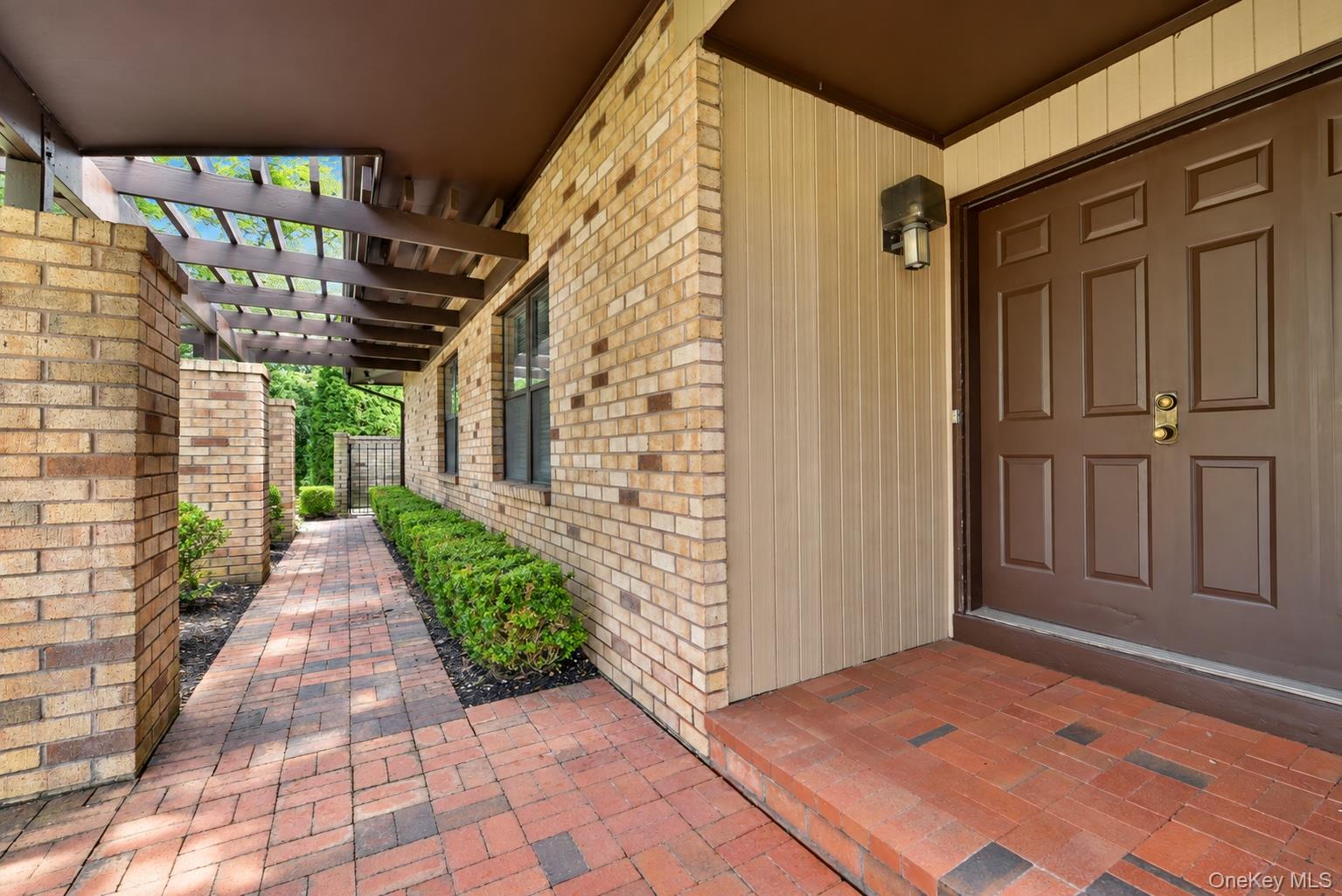 19 Woodcrest Drive Property Photo 6