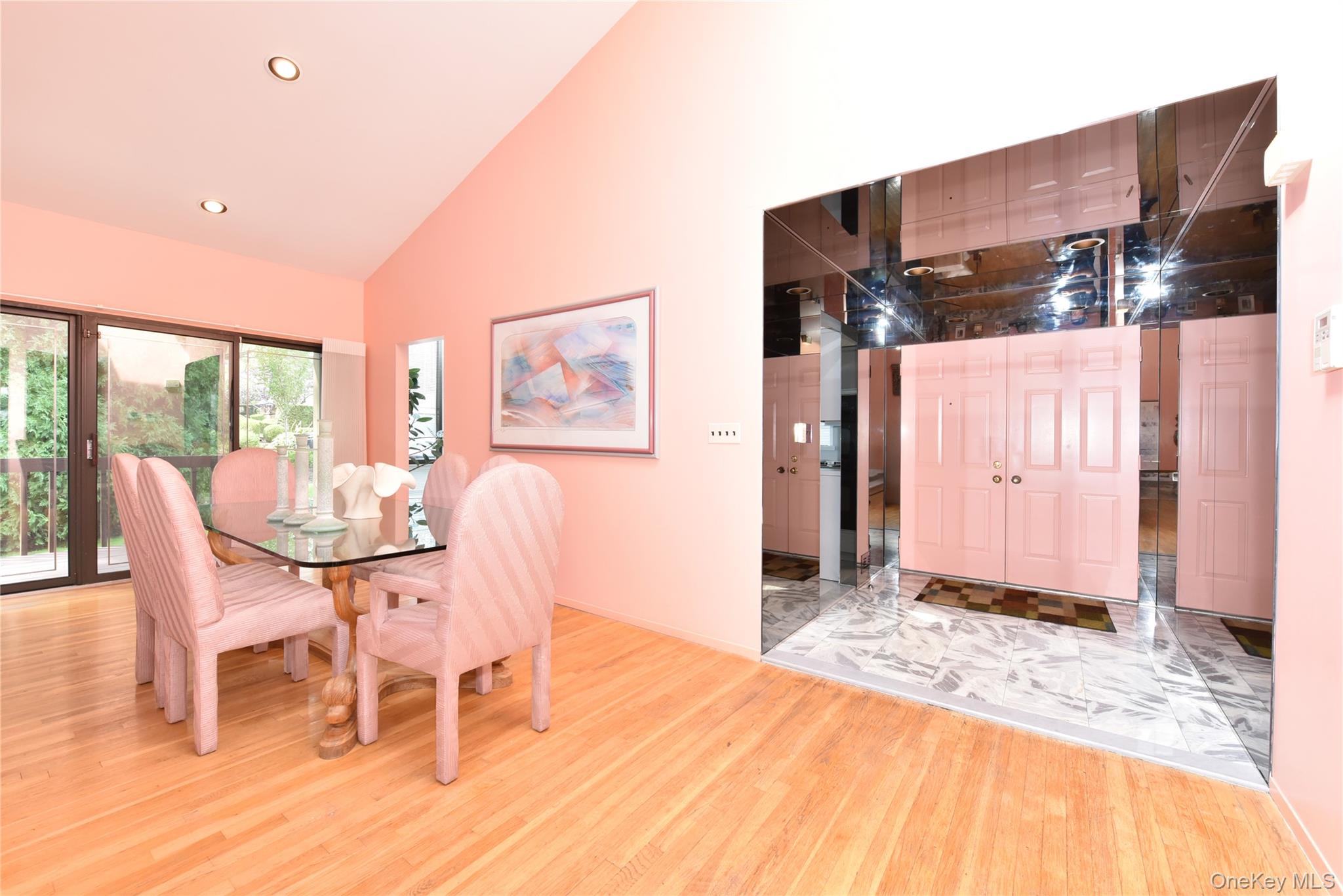 19 Woodcrest Drive Property Photo 8