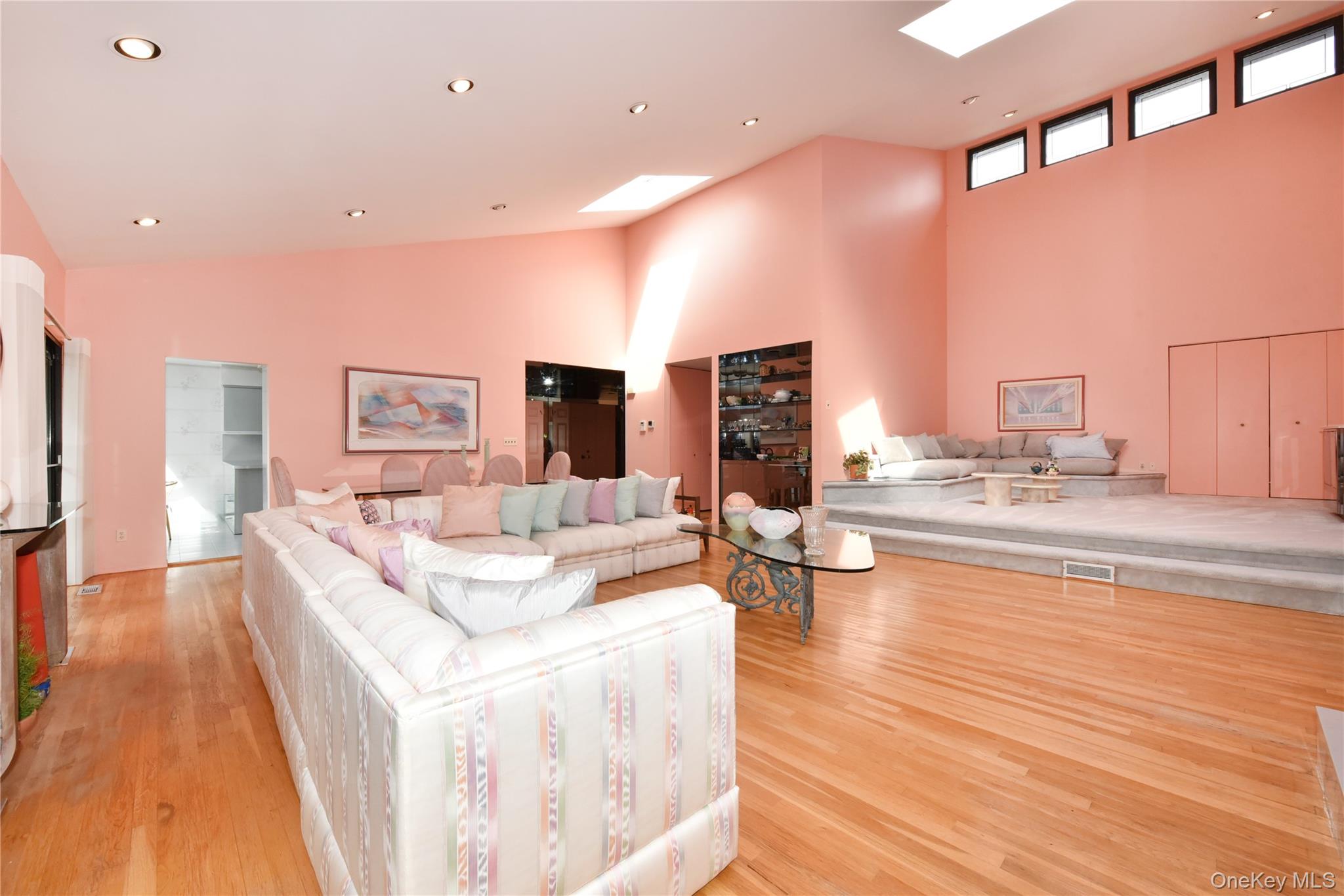 19 Woodcrest Drive Property Photo 10
