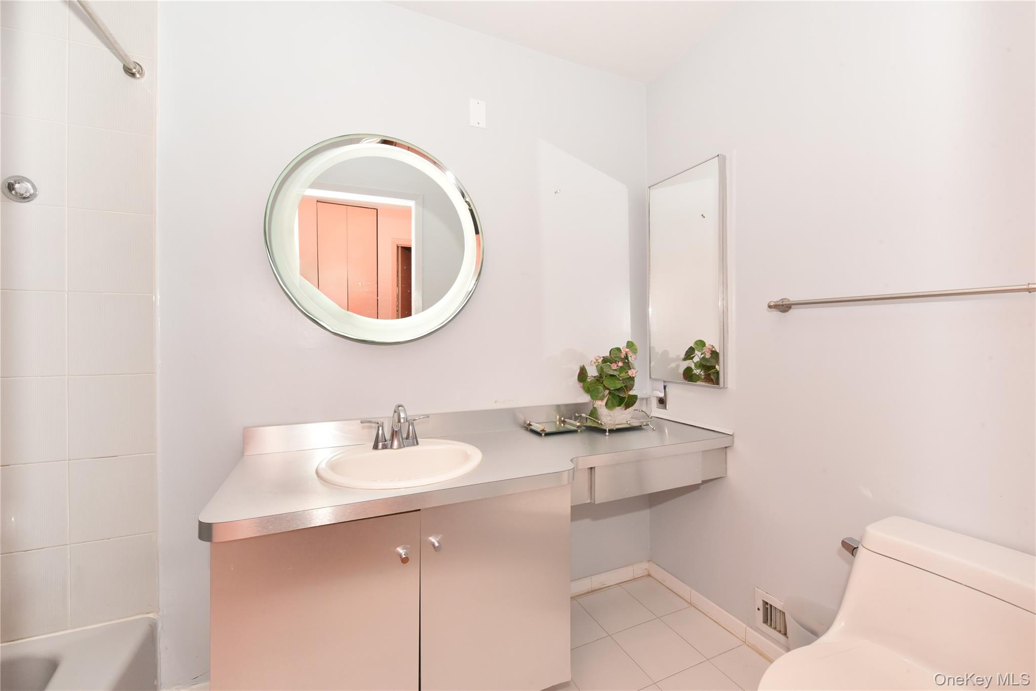 19 Woodcrest Drive Property Photo 33