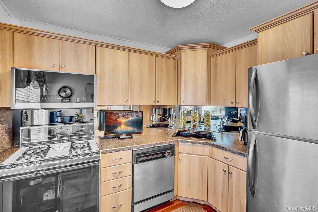 309 Mariners Way Property Photo 9