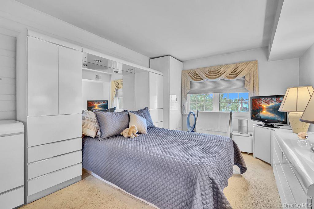 309 Mariners Way Property Photo 11