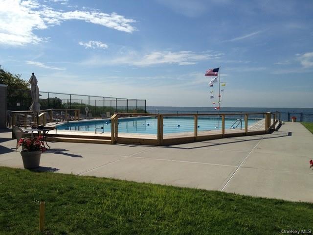 309 Mariners Way Property Photo 17