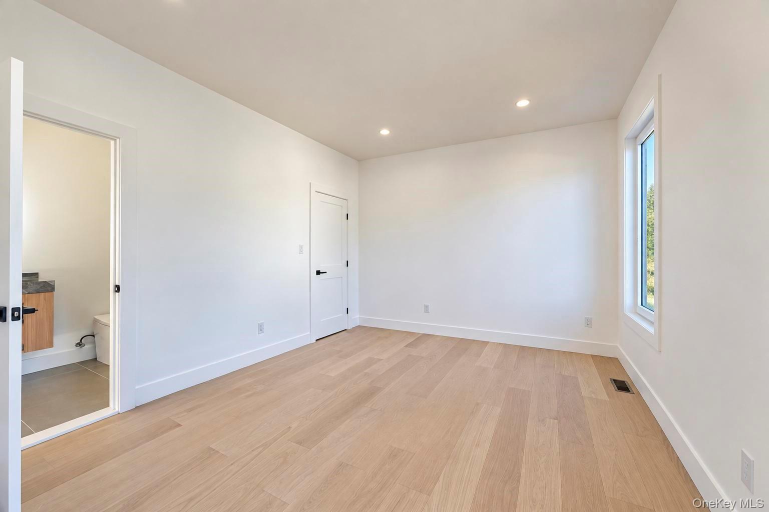 93 Stone Property Photo 11