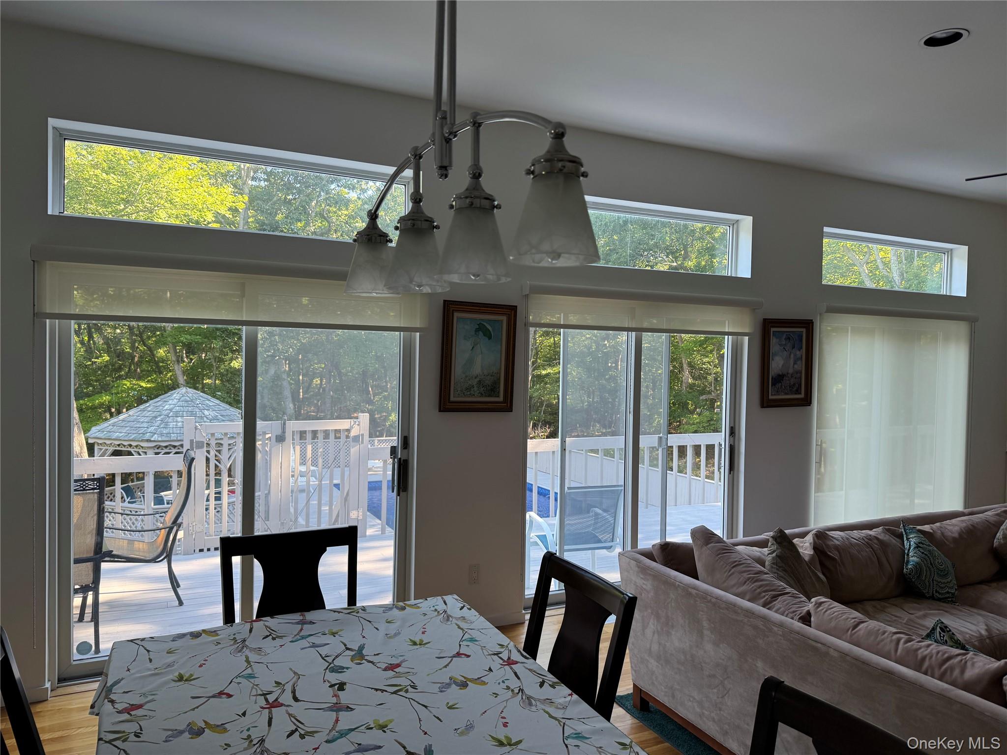 2 Little Court Property Photo 9