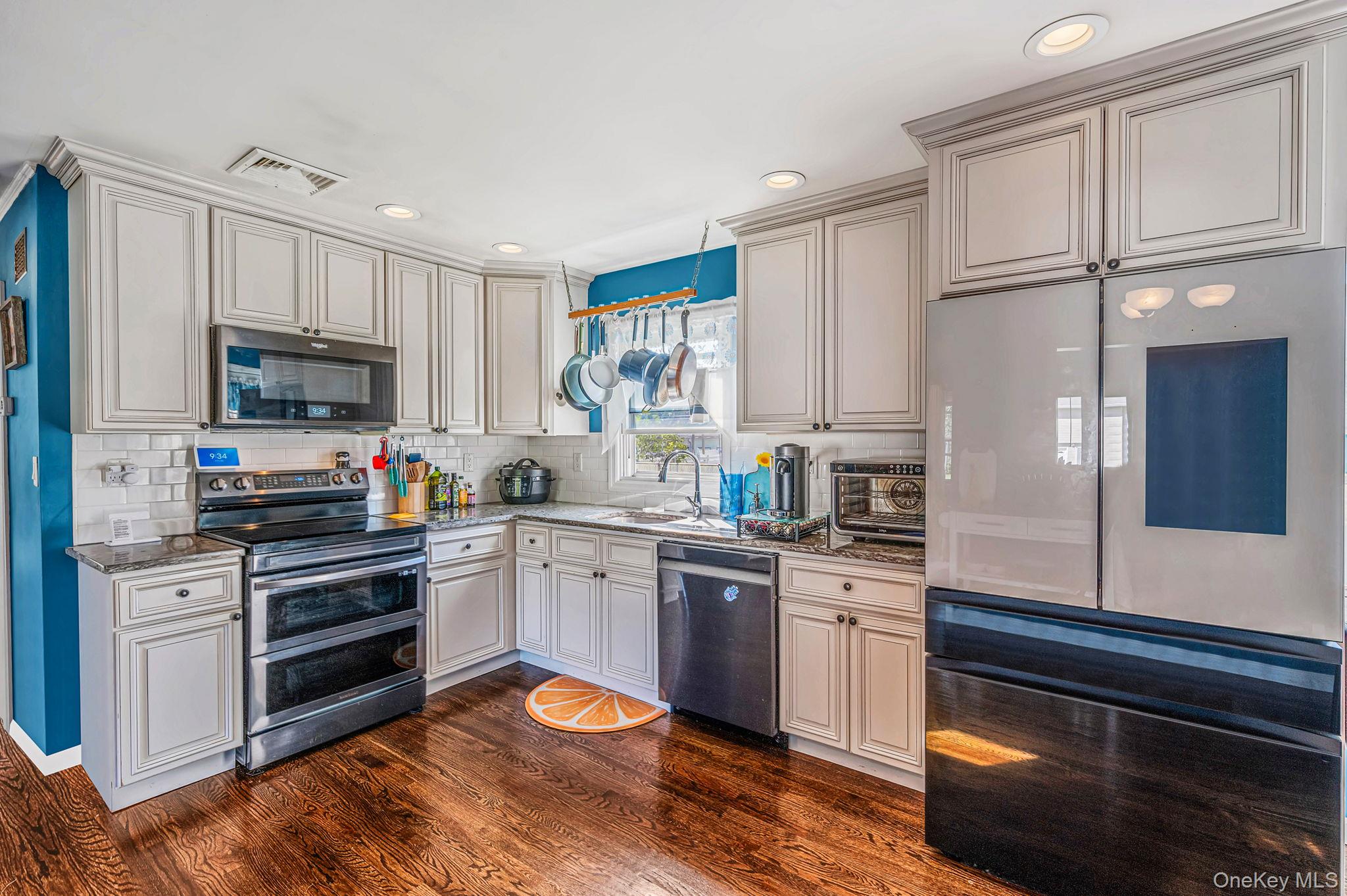 1477 6th Street Property Photo 5