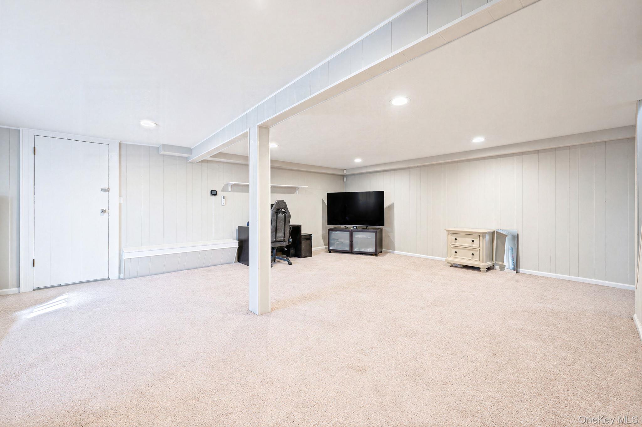 1477 6th Street Property Photo 13