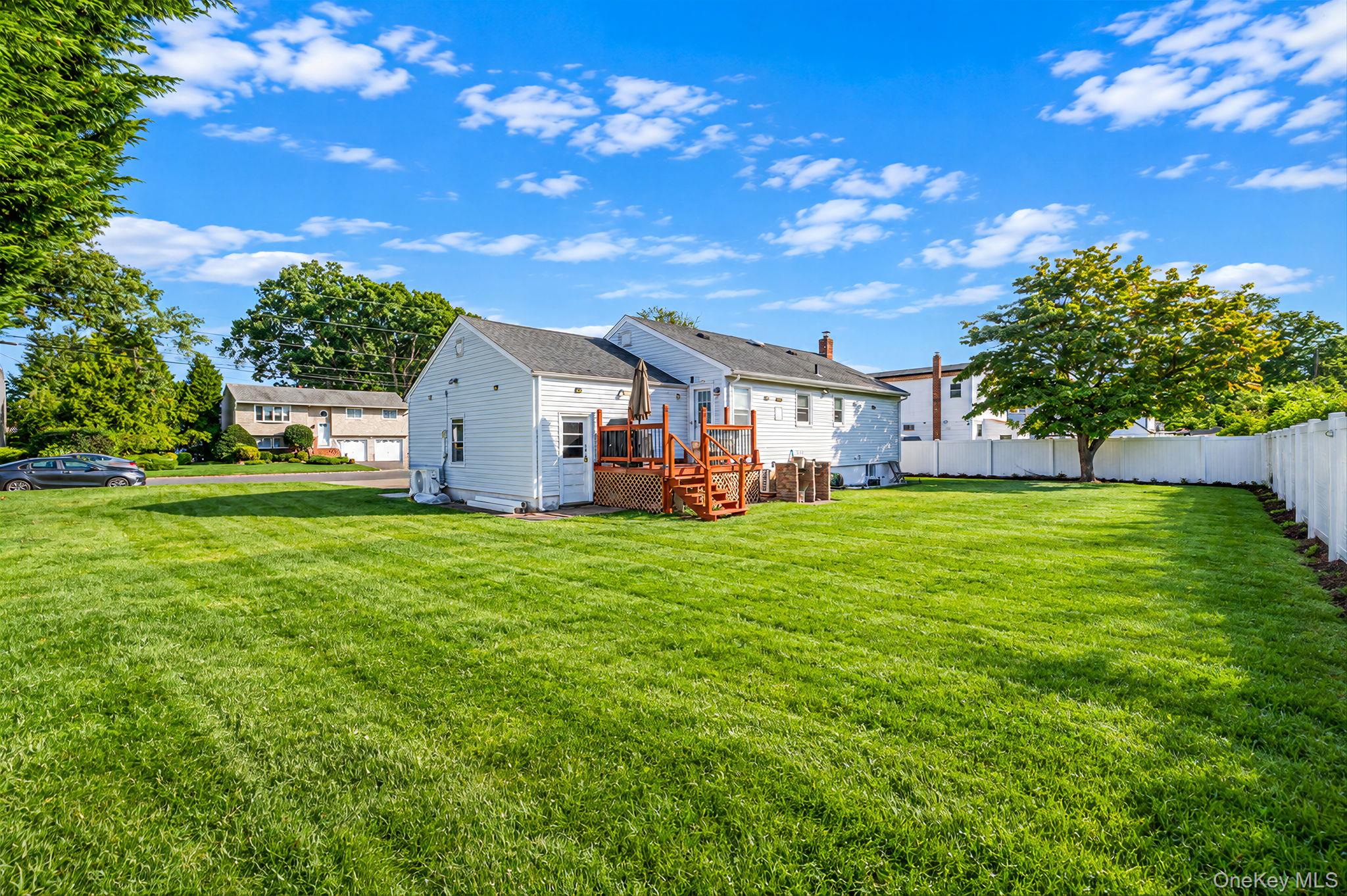 1477 6th Street Property Photo 17