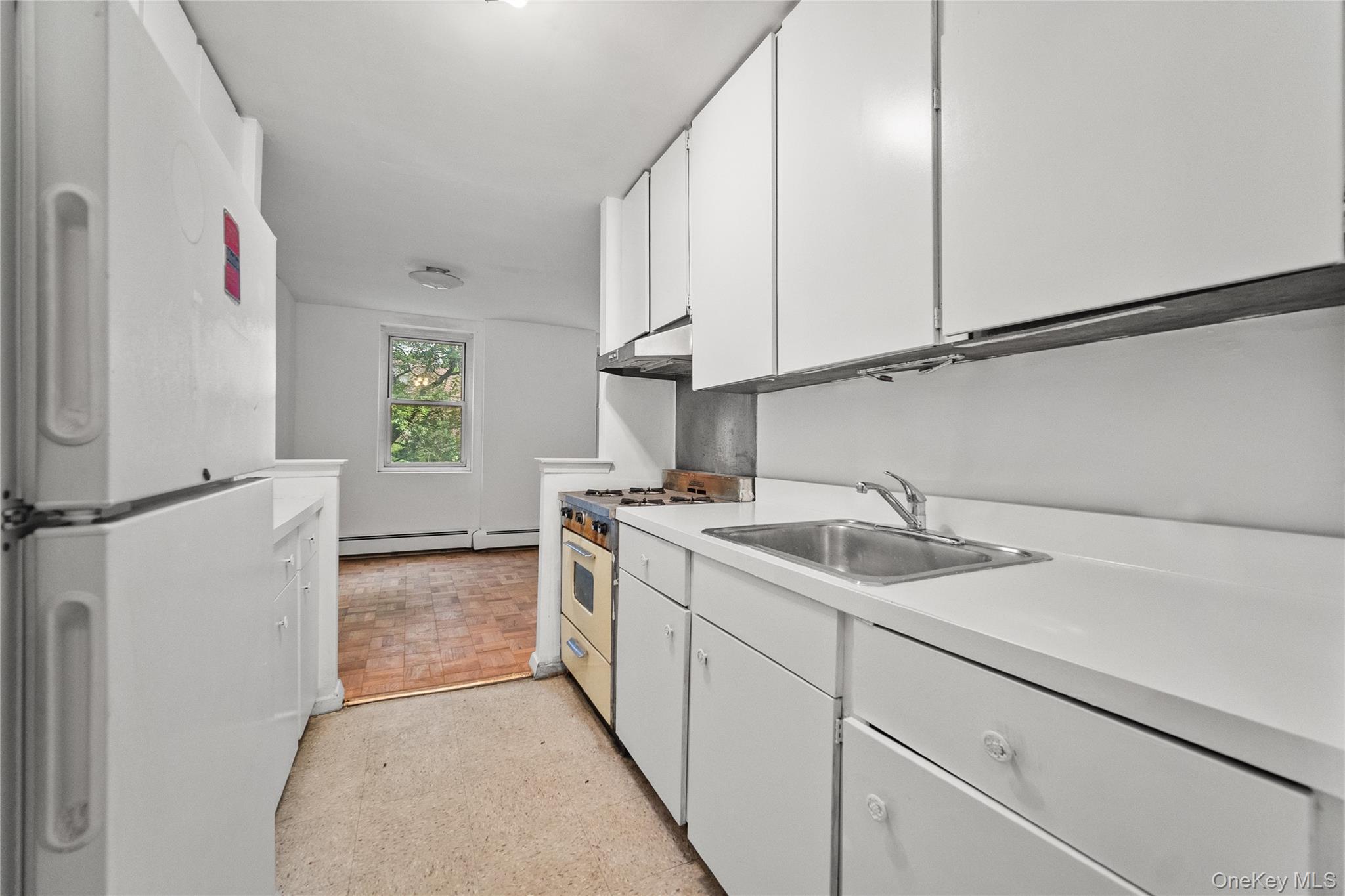 119 E Hartsdale Avenue 2l Property Photo 7
