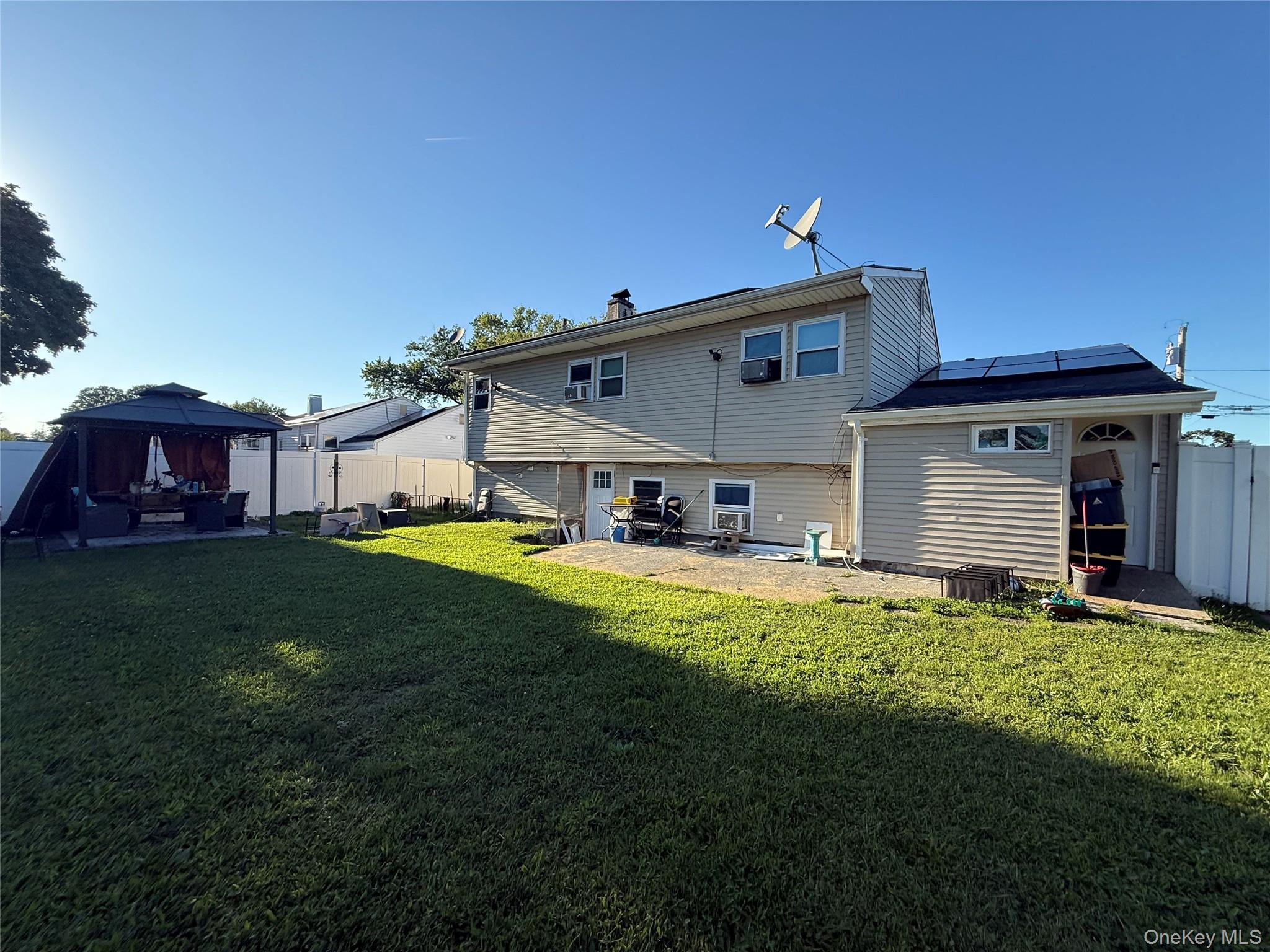 14 Harrison Street Property Photo 2