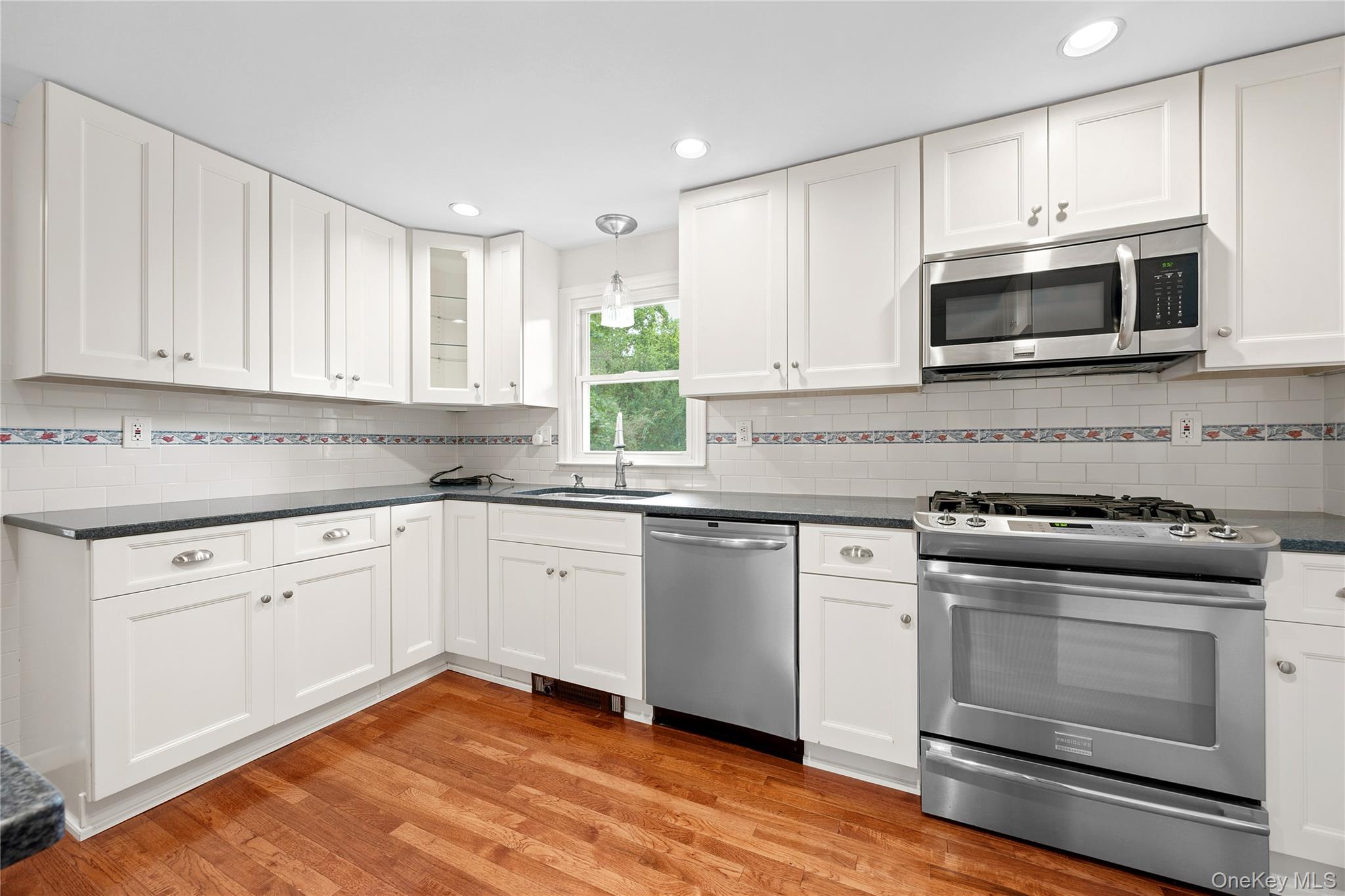 6 Hillside Terrace Property Photo 16
