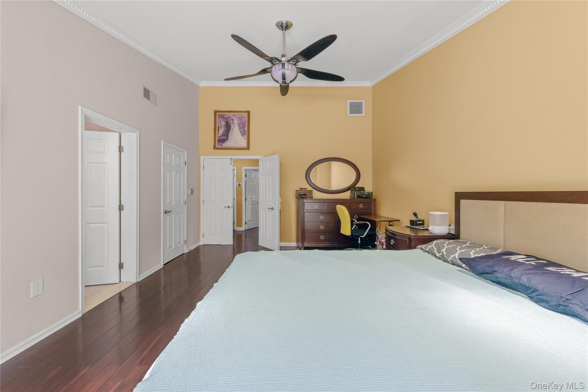 240-02 Oak Park Drive 18c Property Photo 17