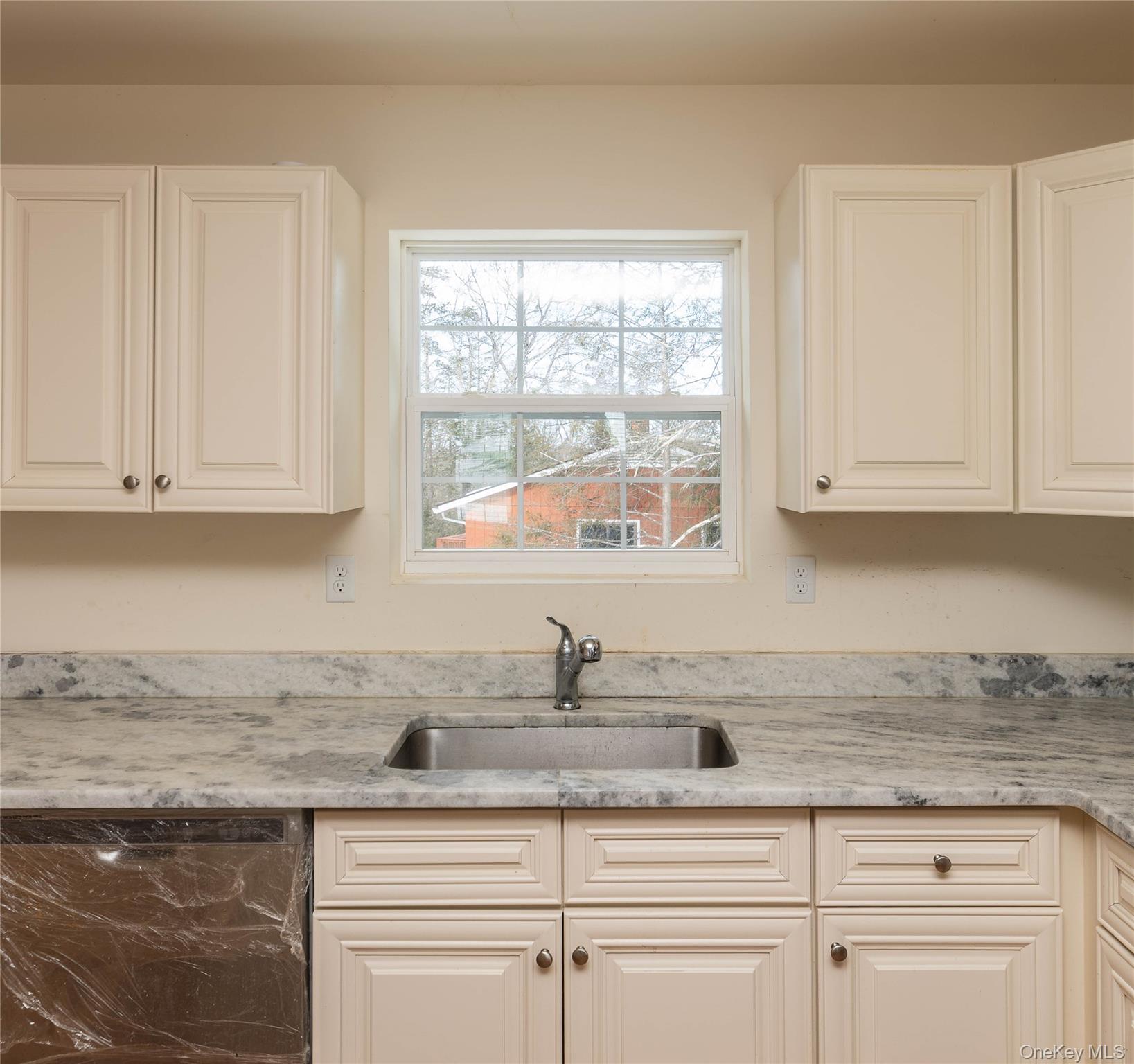 62 Bristol Circle Property Photo 14