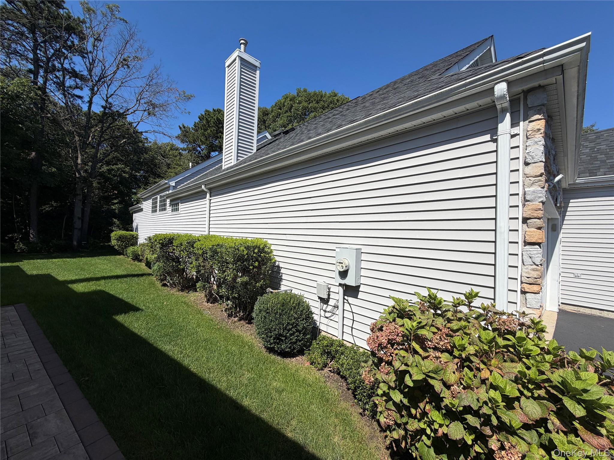 7 Sagaponack Court Property Photo 9