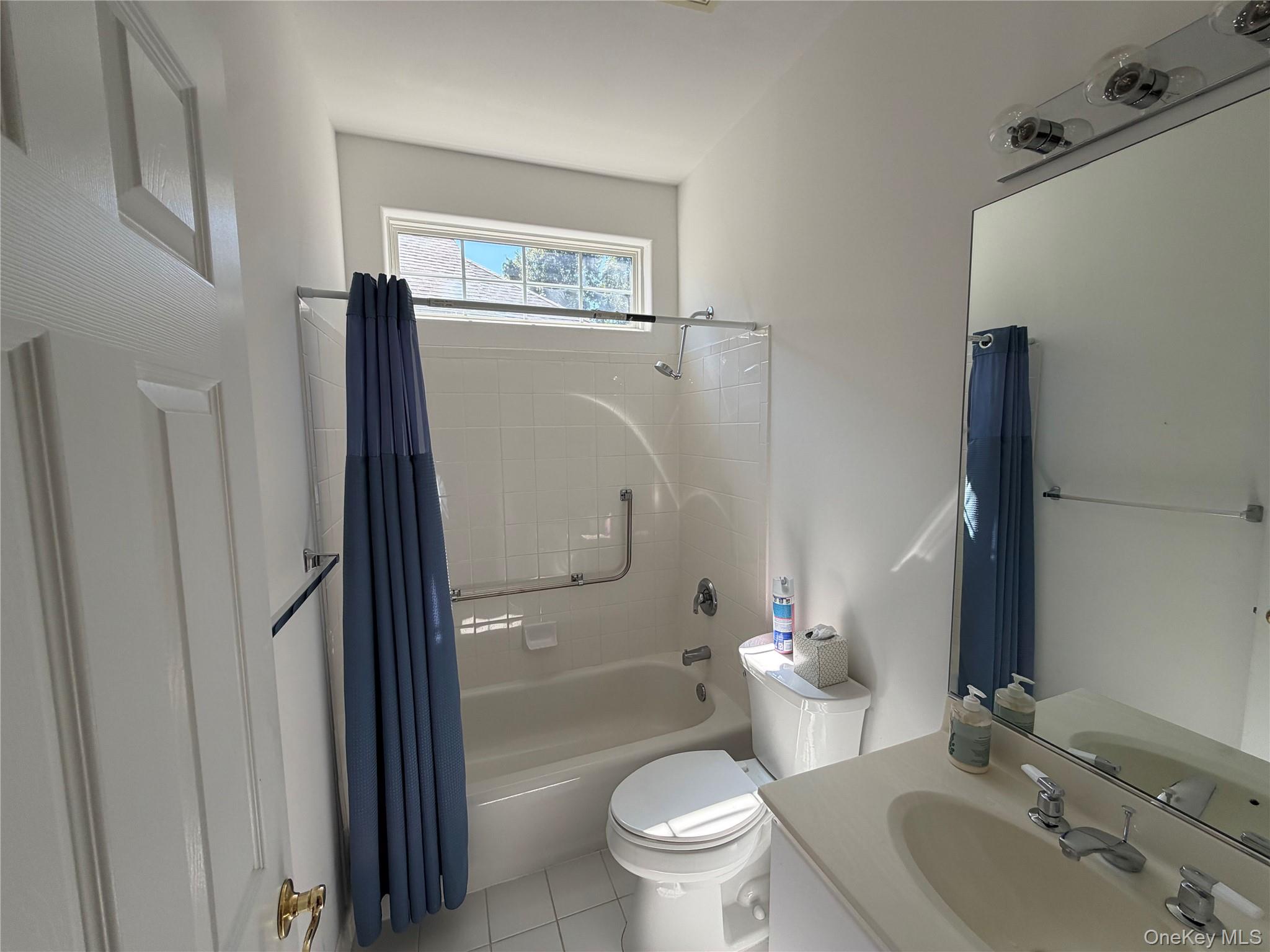7 Sagaponack Court Property Photo 24