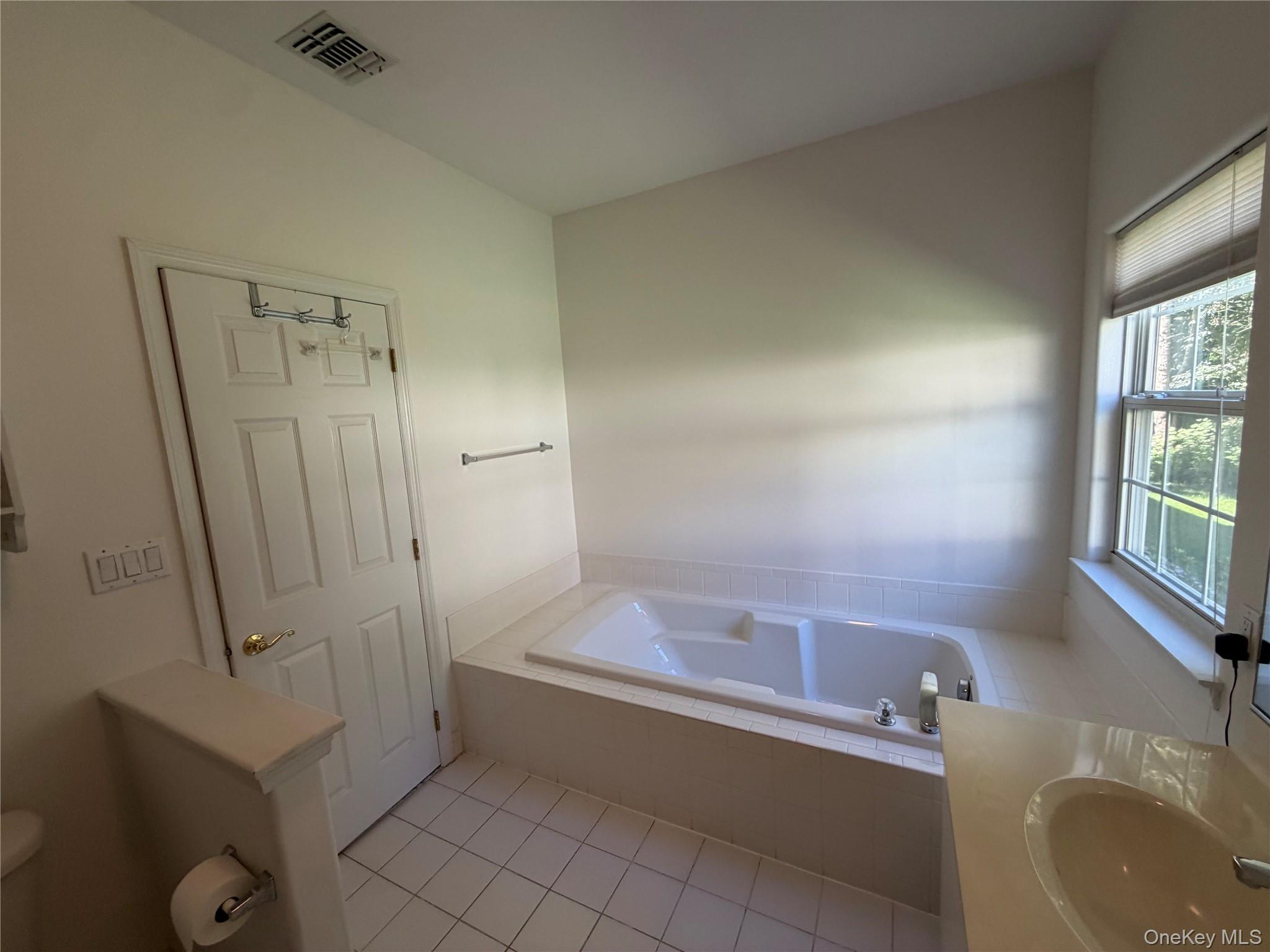 7 Sagaponack Court Property Photo 30