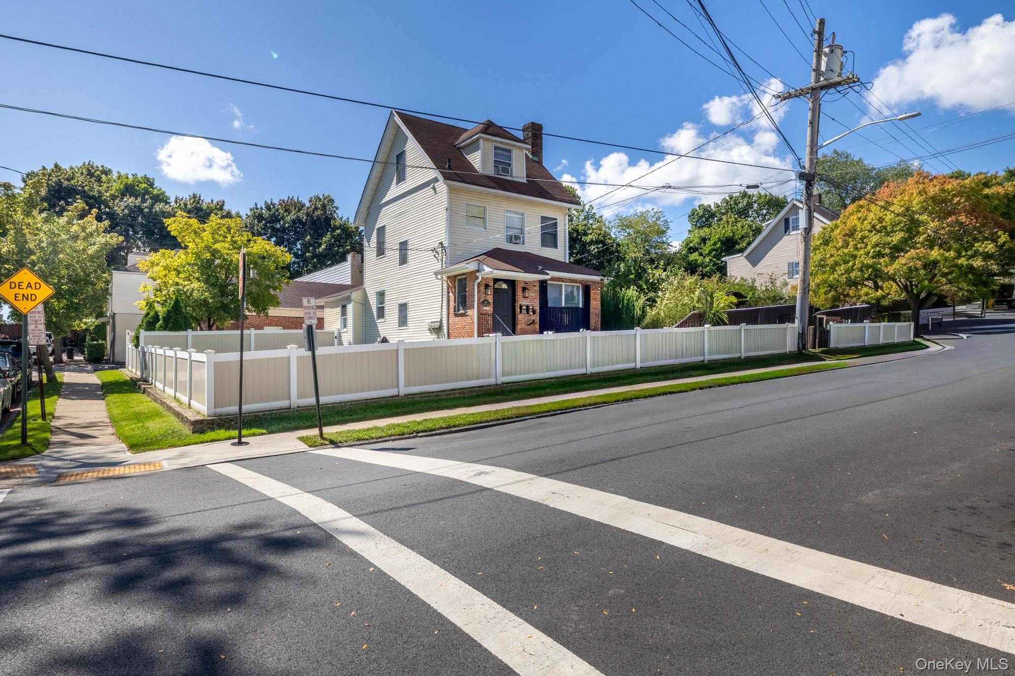 44 Lafayette Avenue Property Photo 2