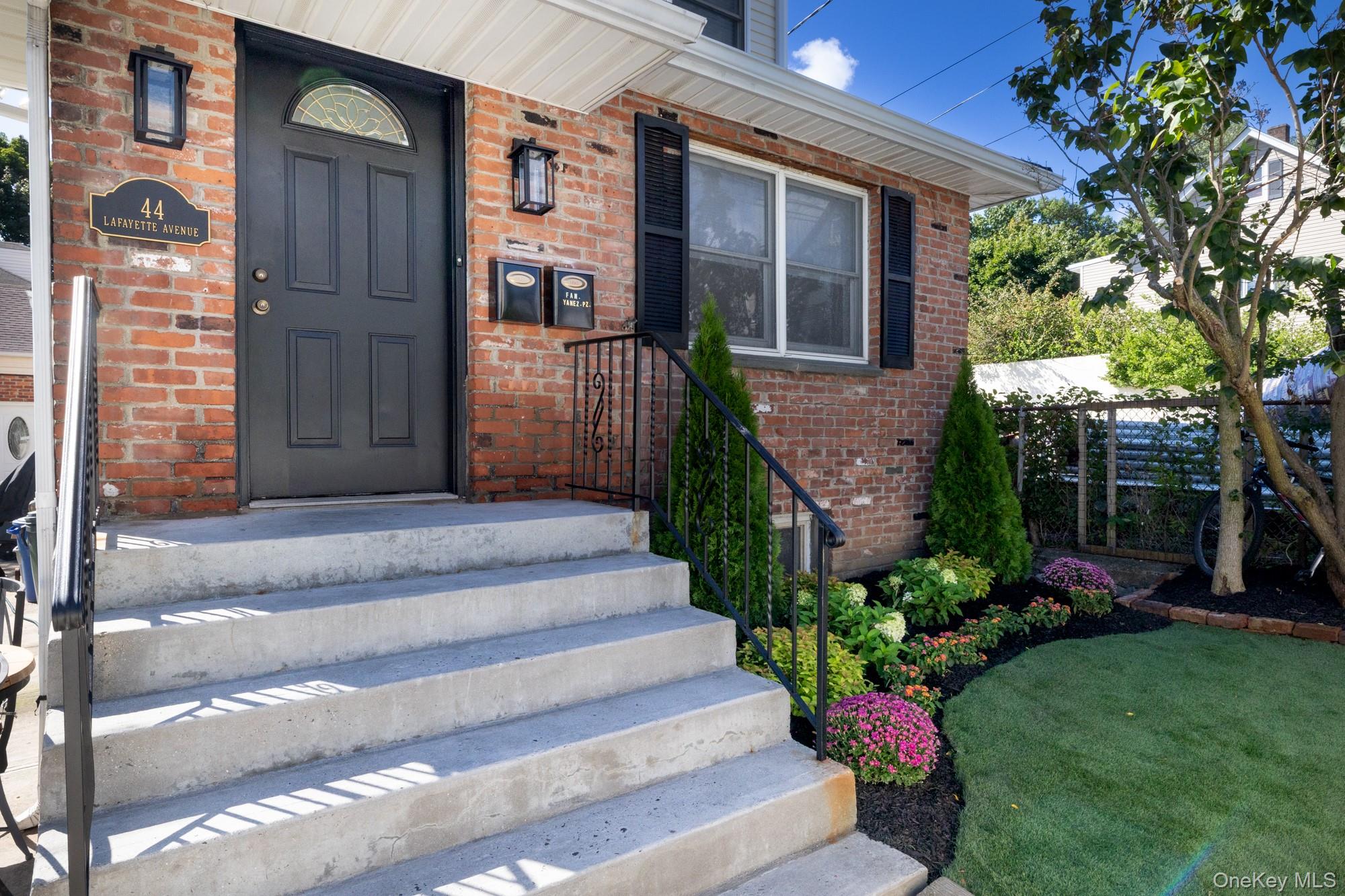 44 Lafayette Avenue Property Photo 3