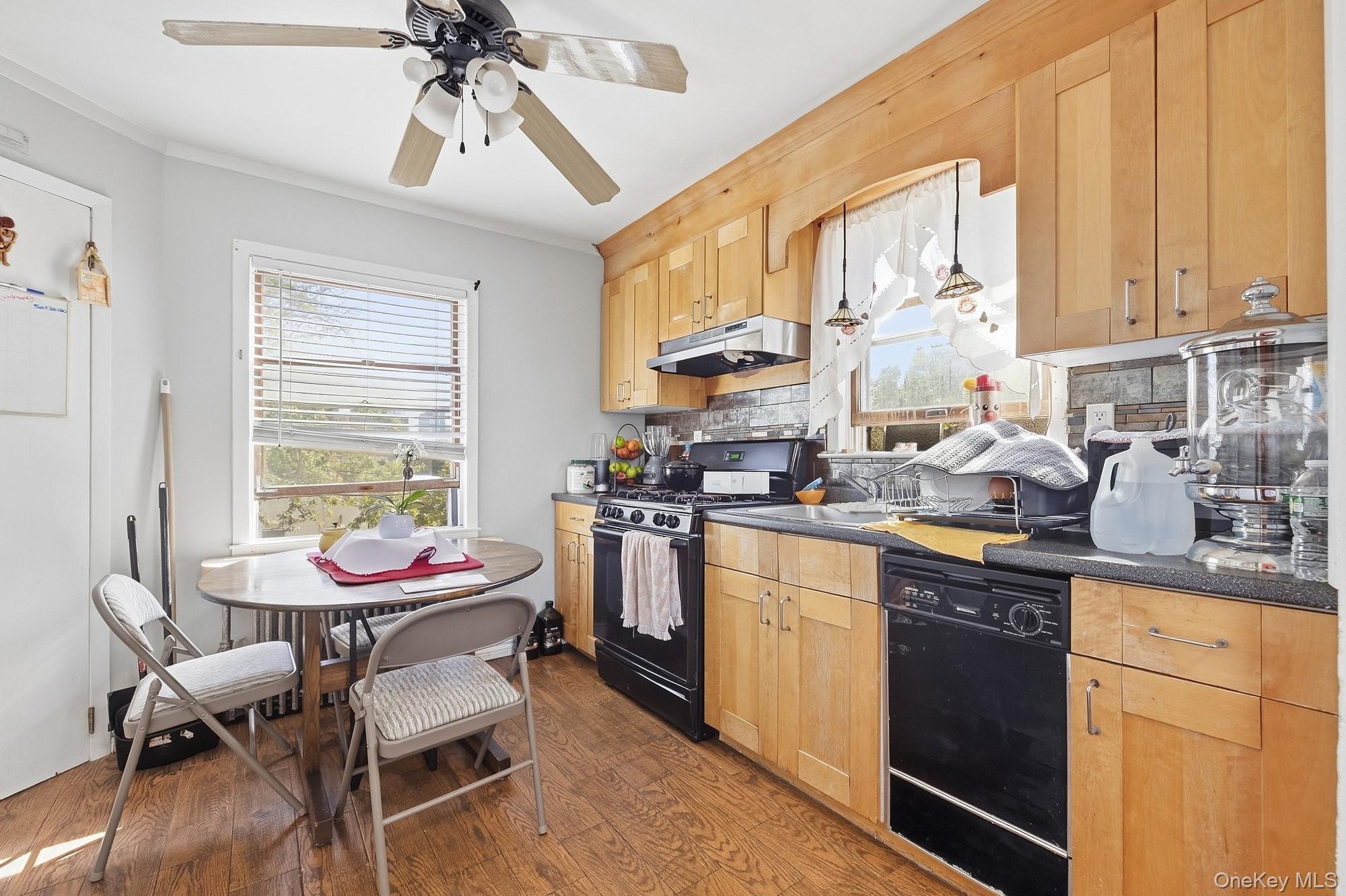44 Lafayette Avenue Property Photo 28