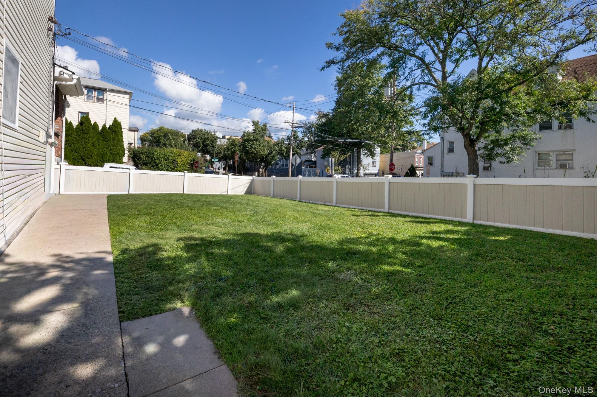 44 Lafayette Avenue Property Photo 42