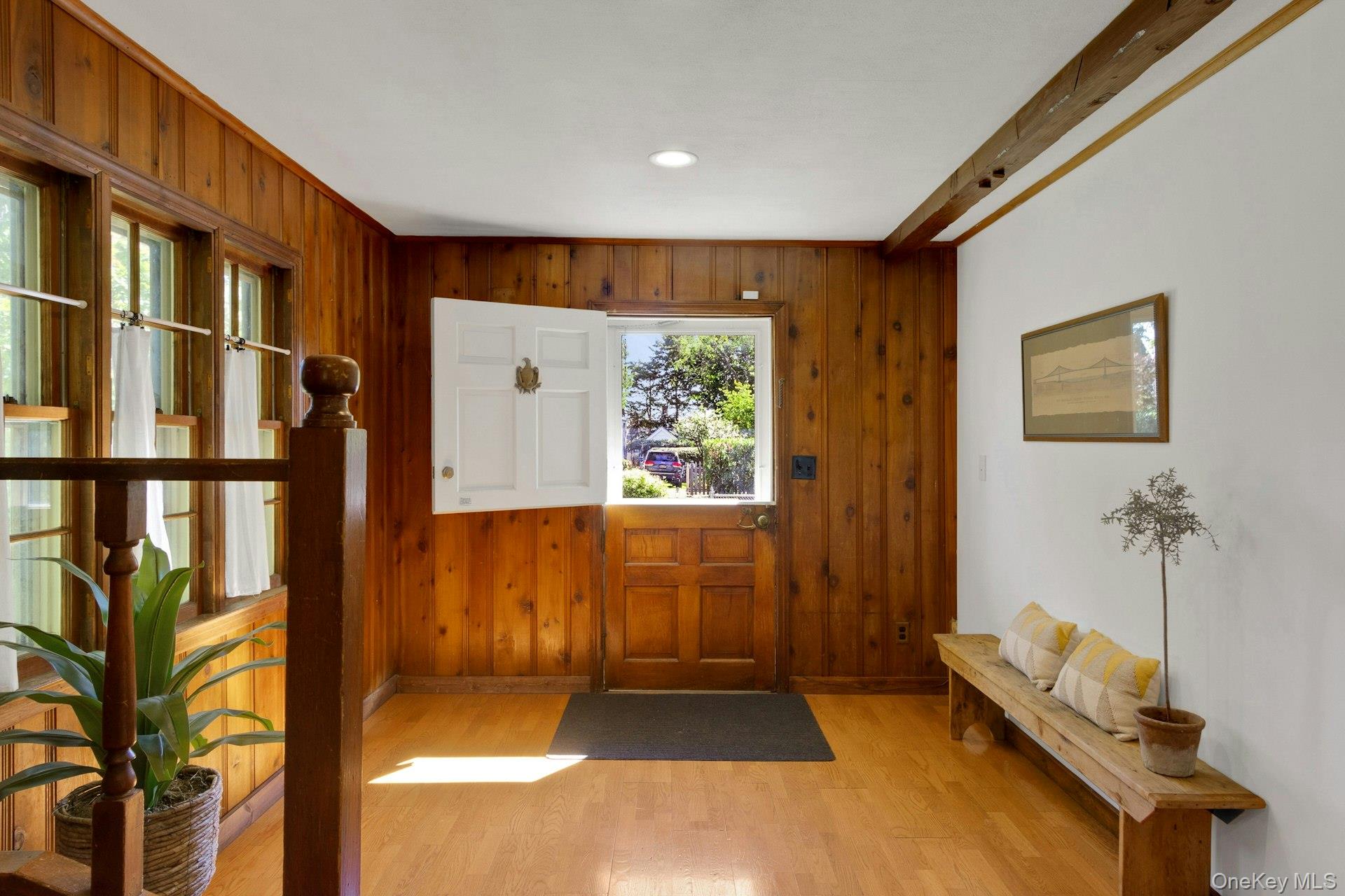 160 N Broadway Property Photo 15