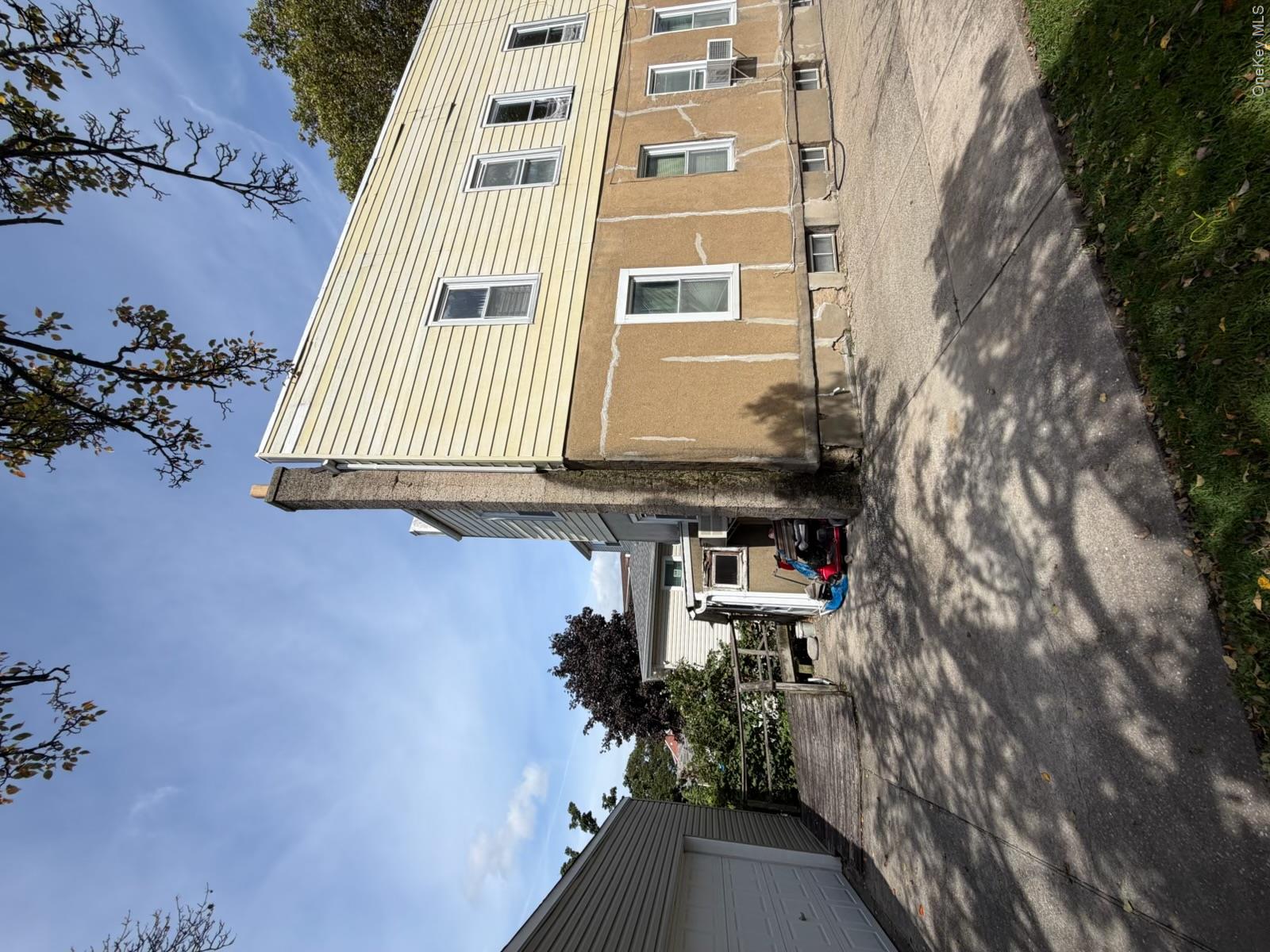 13032 128th Street Property Photo 13