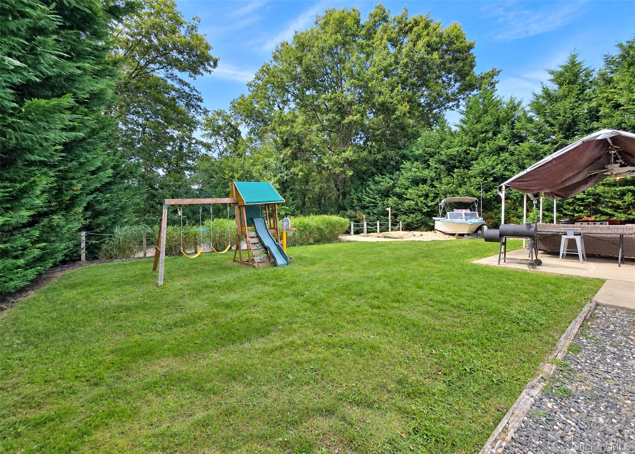 362 Singingwood Drive Property Photo 24