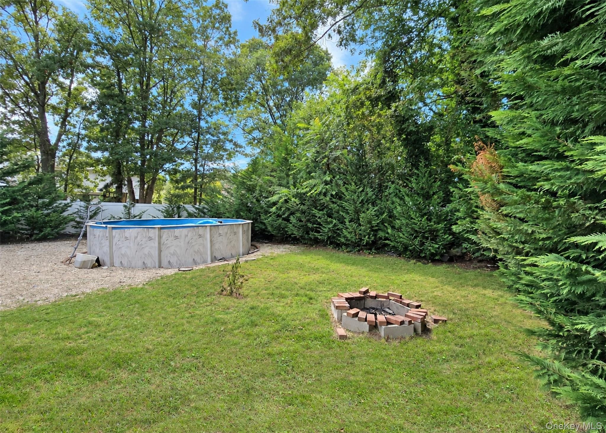 362 Singingwood Drive Property Photo 25