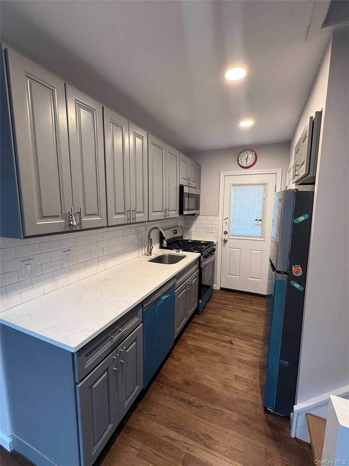 18 Grand Street Property Photo 4
