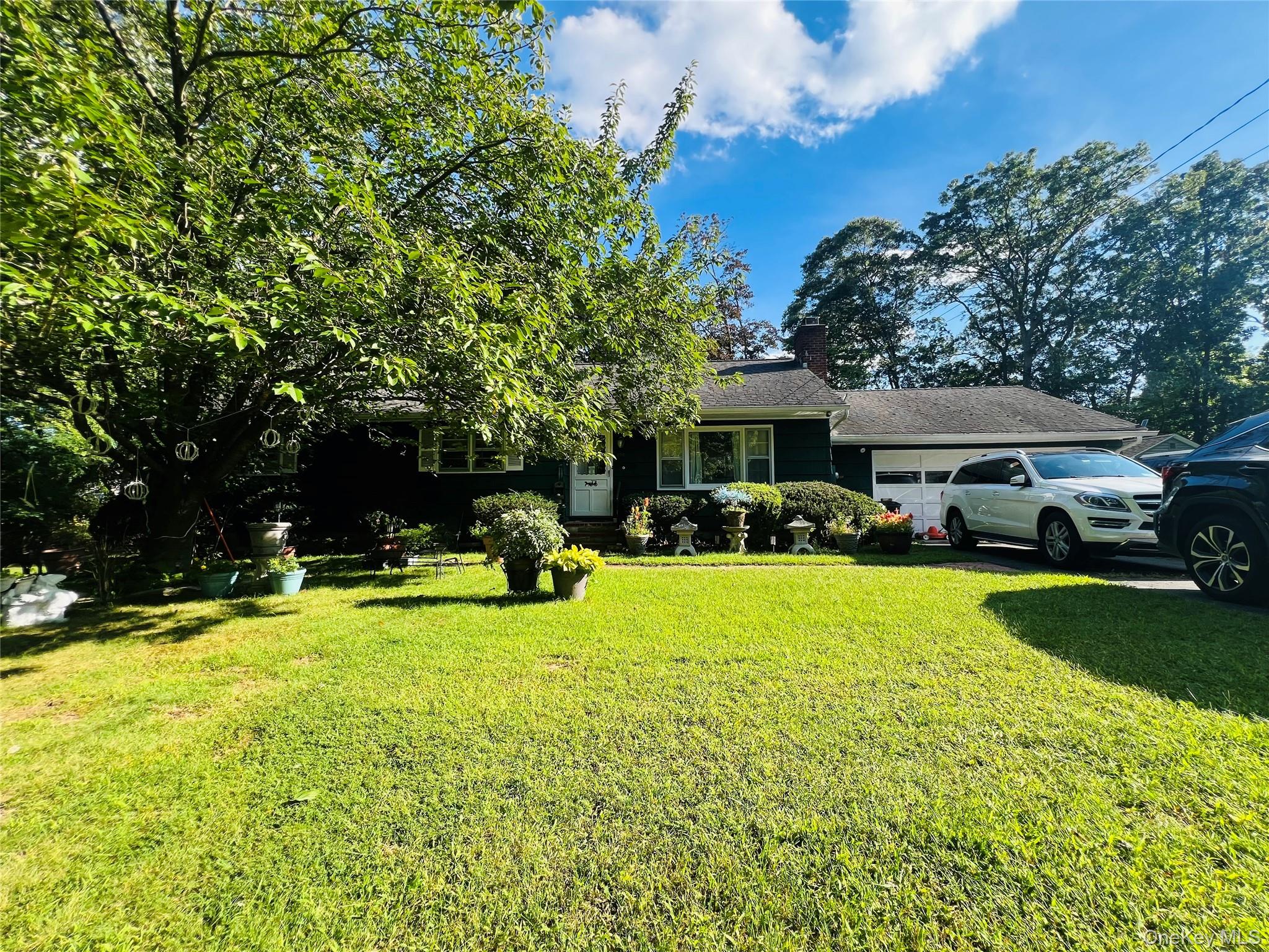 250 N Country Road Single Family Property Photo 1