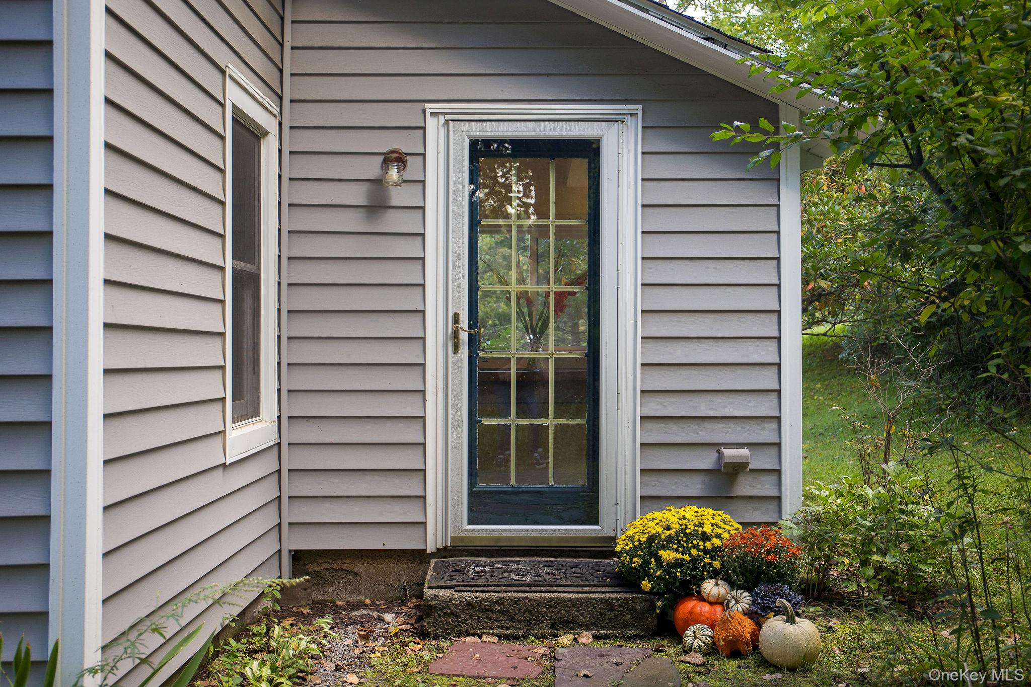 861 Snydertown Road Property Photo 4