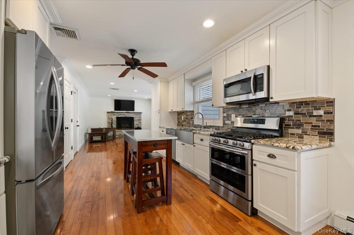 711 Koelbel Court Property Photo 12