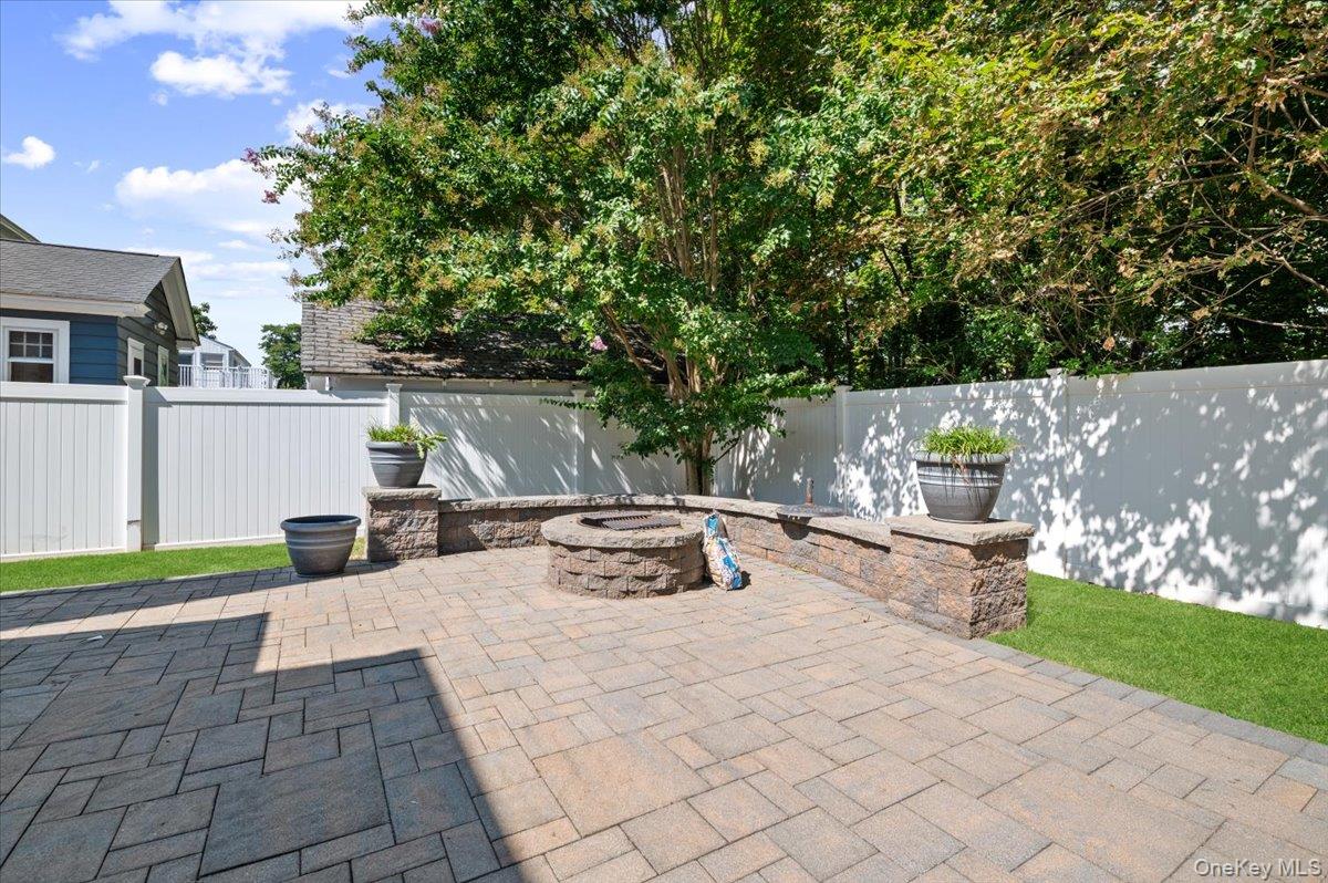 711 Koelbel Court Property Photo 41