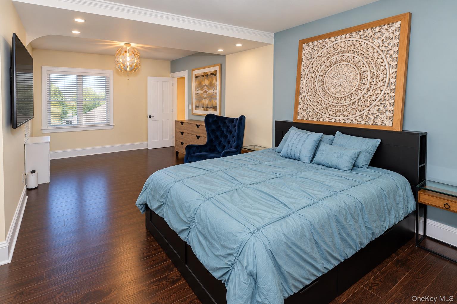 676 6th Avenue Property Photo 12