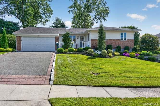 24 Peerless Drive Property Photo 3